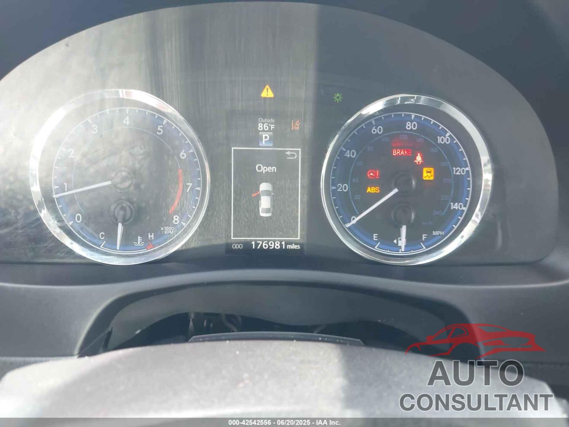 TOYOTA COROLLA 2019 - 5YFBURHE2KP893301