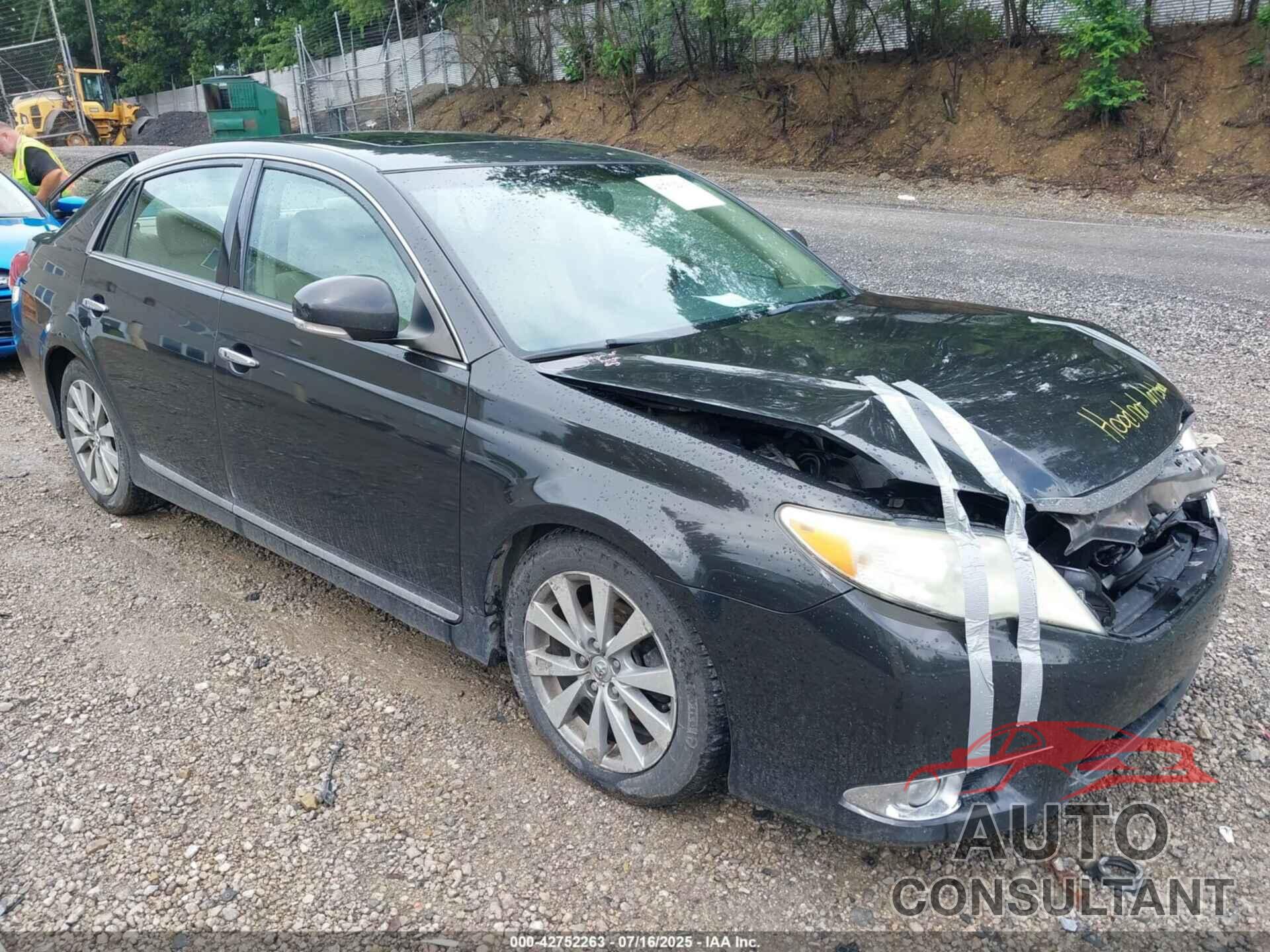 TOYOTA AVALON 2011 - 4T1BK3DB9BU413901