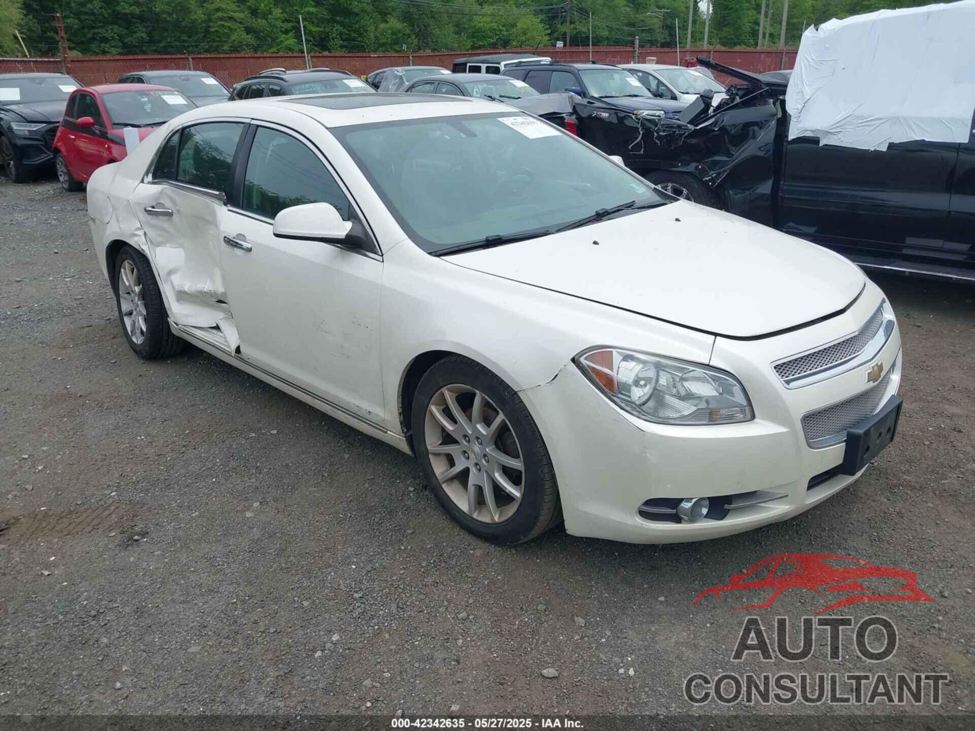 CHEVROLET MALIBU 2011 - 1G1ZE5E70BF128324