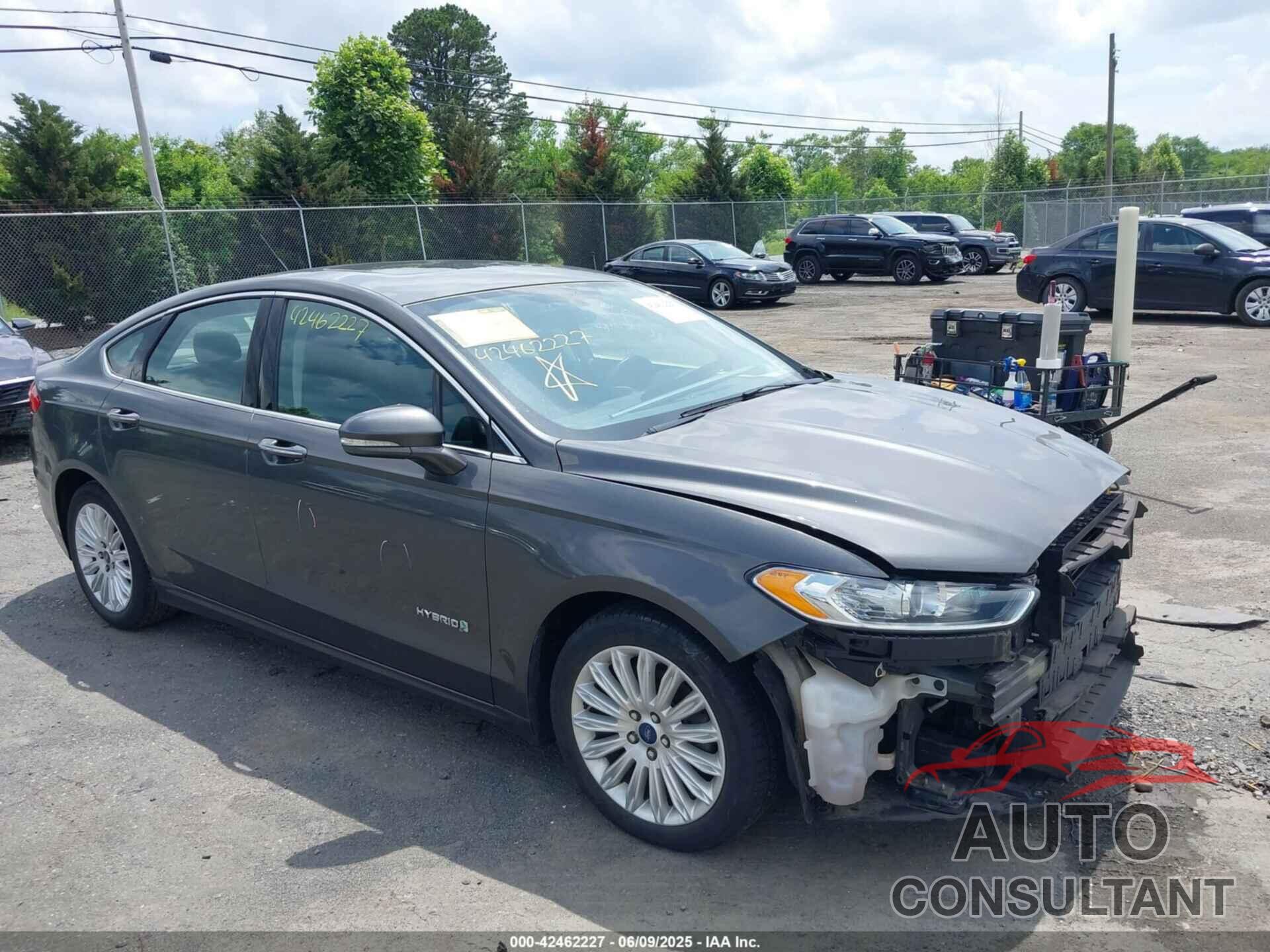 FORD FUSION HYBRID 2016 - 3FA6P0LU4GR163738