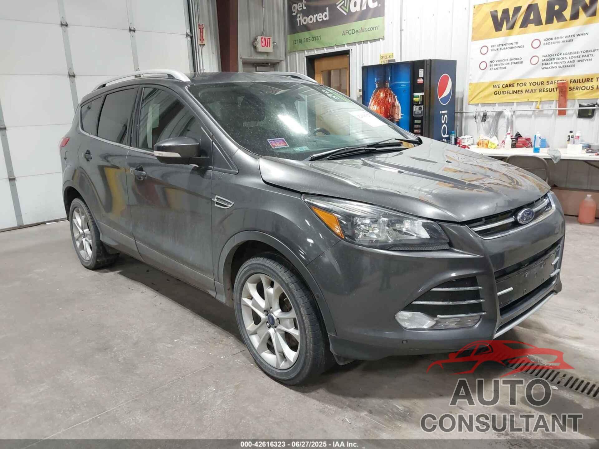 FORD ESCAPE 2016 - 1FMCU9J93GUC39933