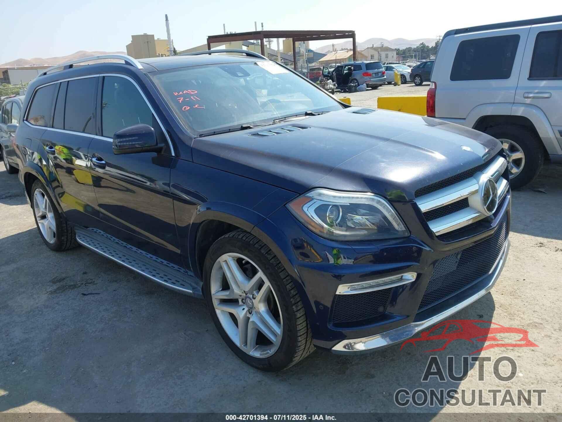 MERCEDES-BENZ GL 550 2015 - 4JGDF7DE4FA446634