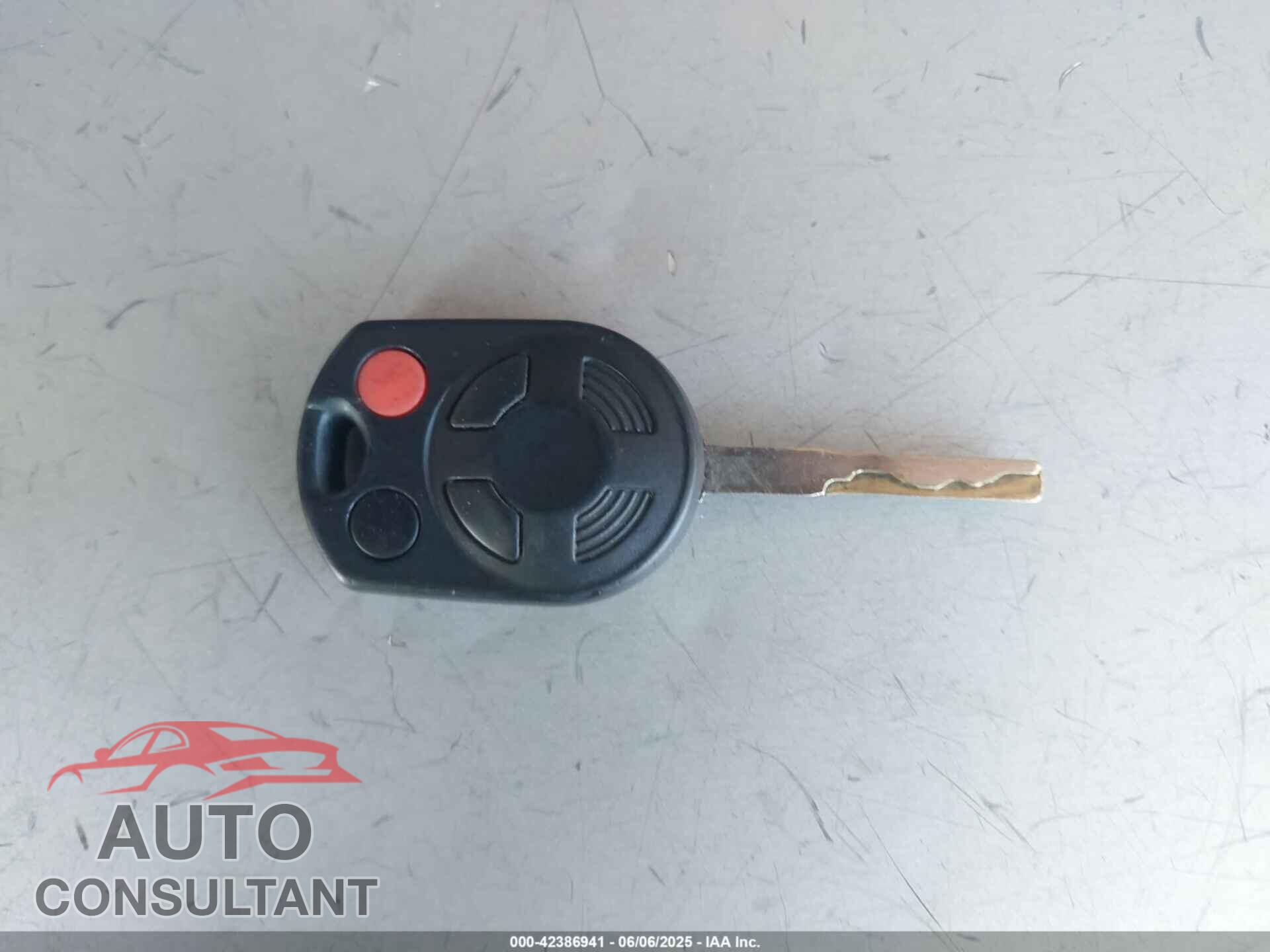 FORD FOCUS 2016 - 1FADP3F2XGL286476