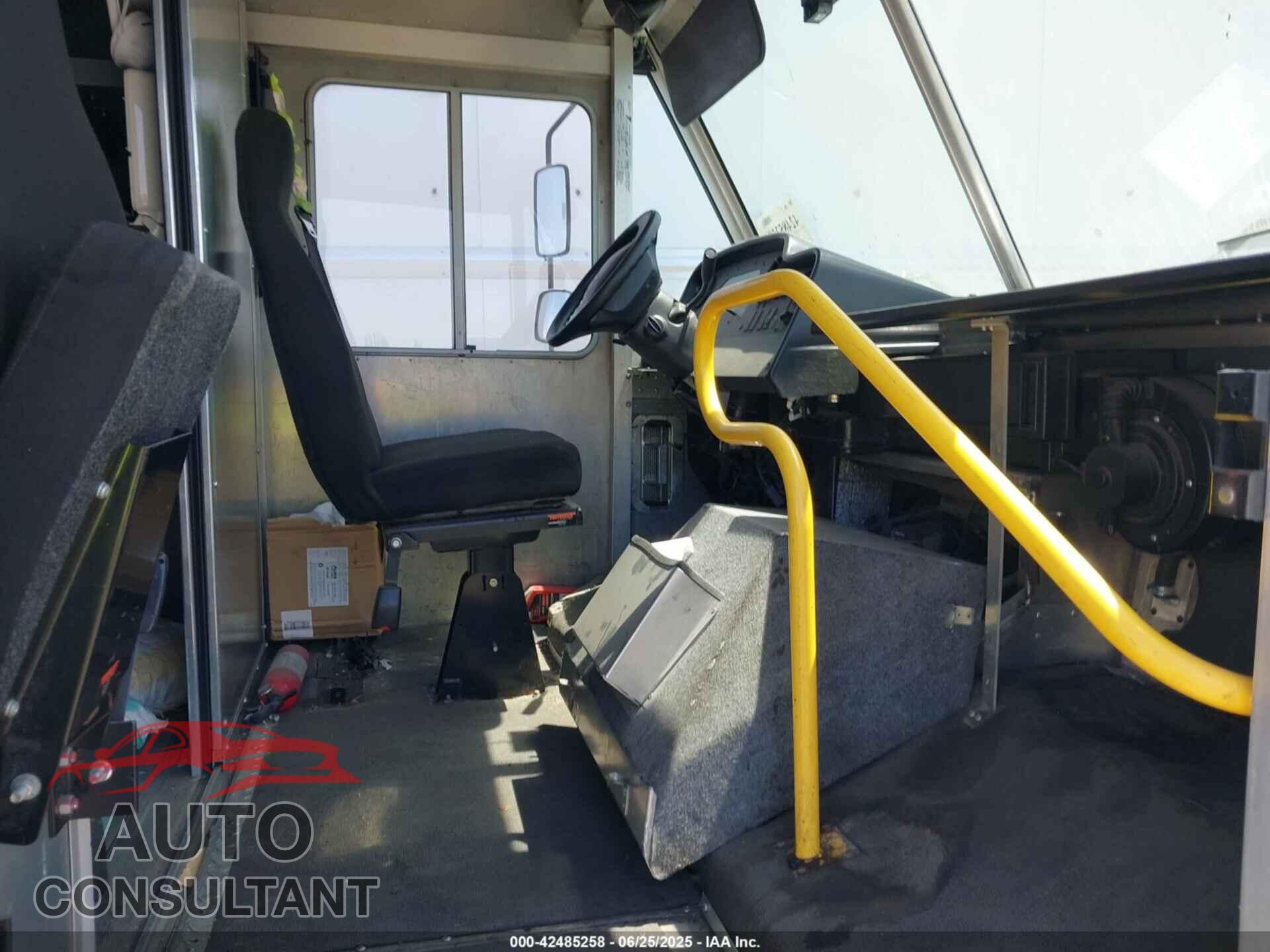 FORD ECONOLINE 2014 - 1FC3E4KL2EDA92225