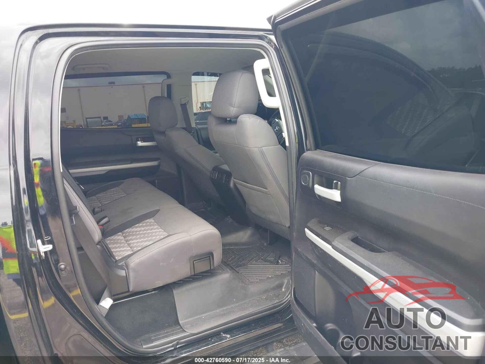 TOYOTA TUNDRA 2020 - 5TFDY5F14LX919955
