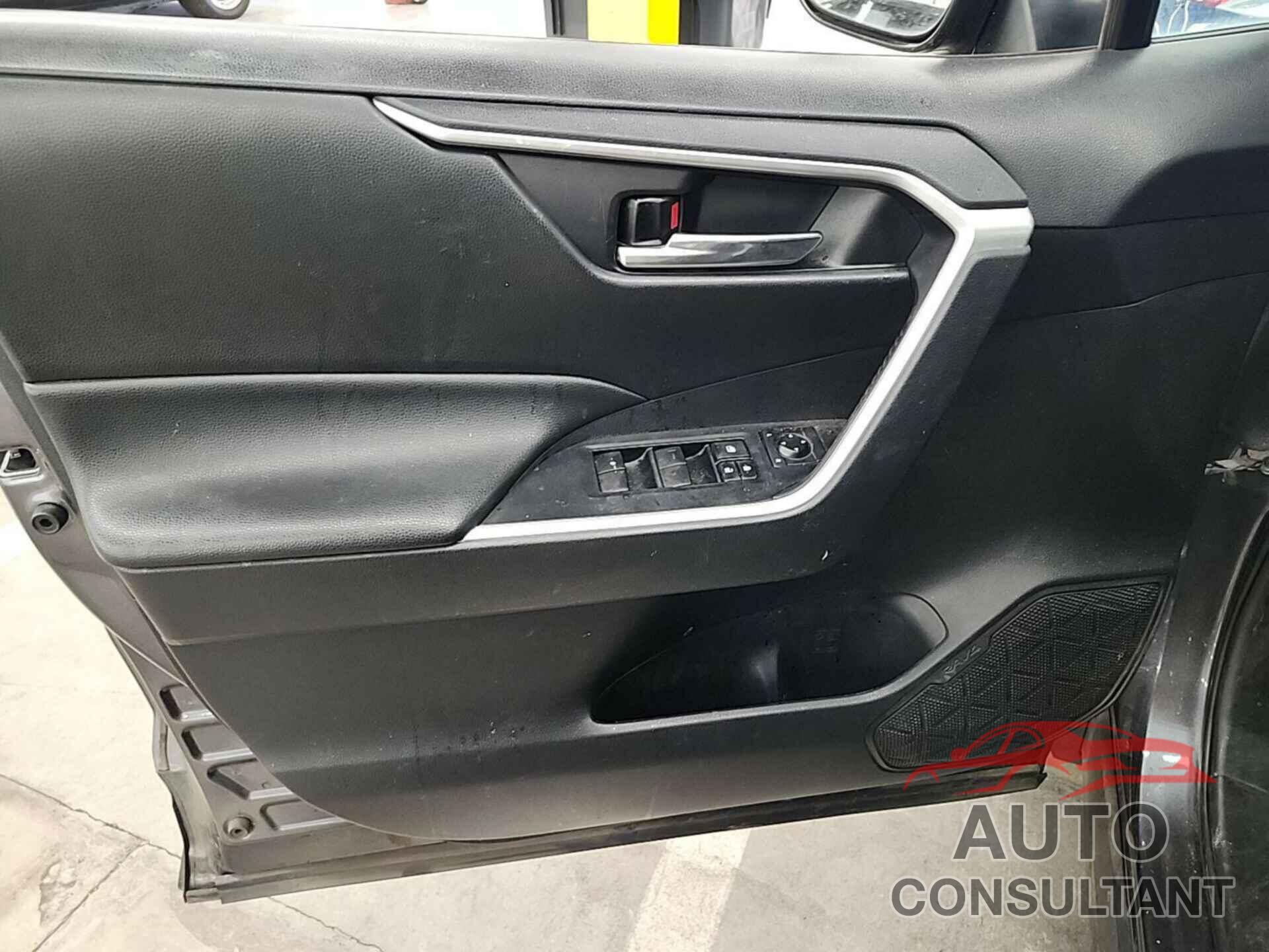 TOYOTA RAV4 2021 - 2T3P1RFV7MC236568
