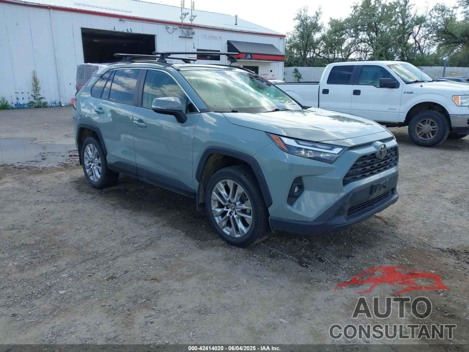 TOYOTA RAV4 2023 - JTMA1RFV8PD097668