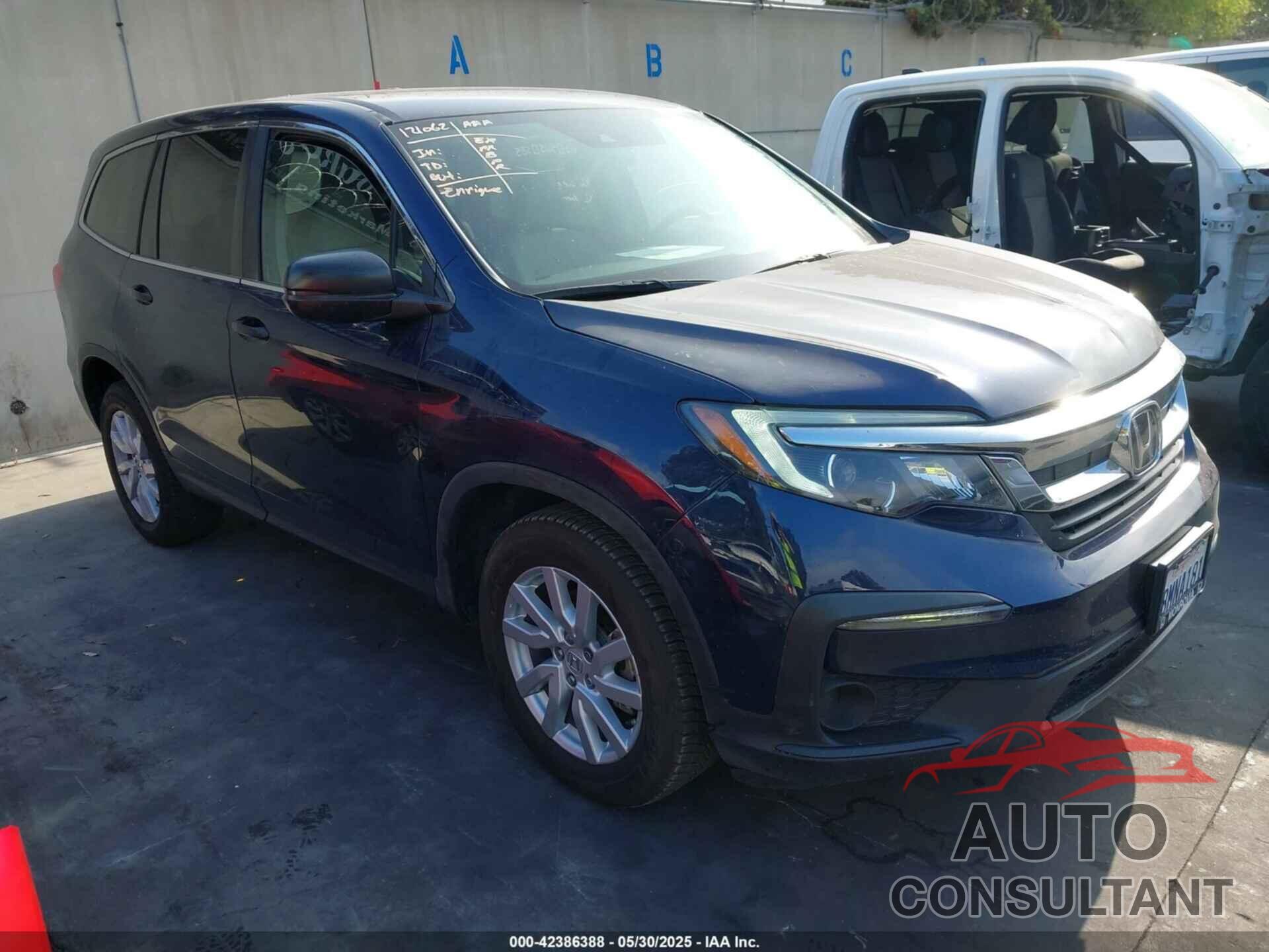HONDA PILOT 2019 - 5FNYF6H19KB025615
