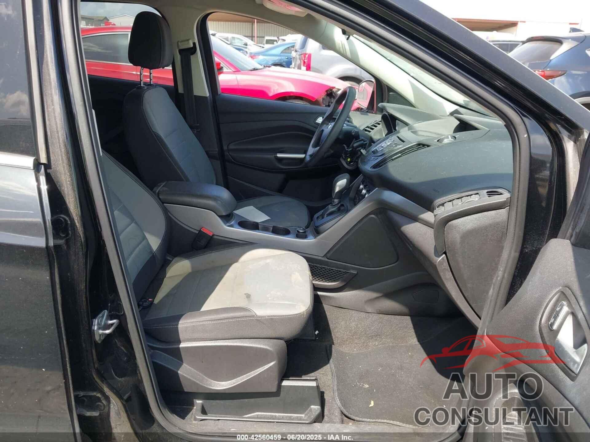 FORD ESCAPE 2016 - 1FMCU0G7XGUA77025