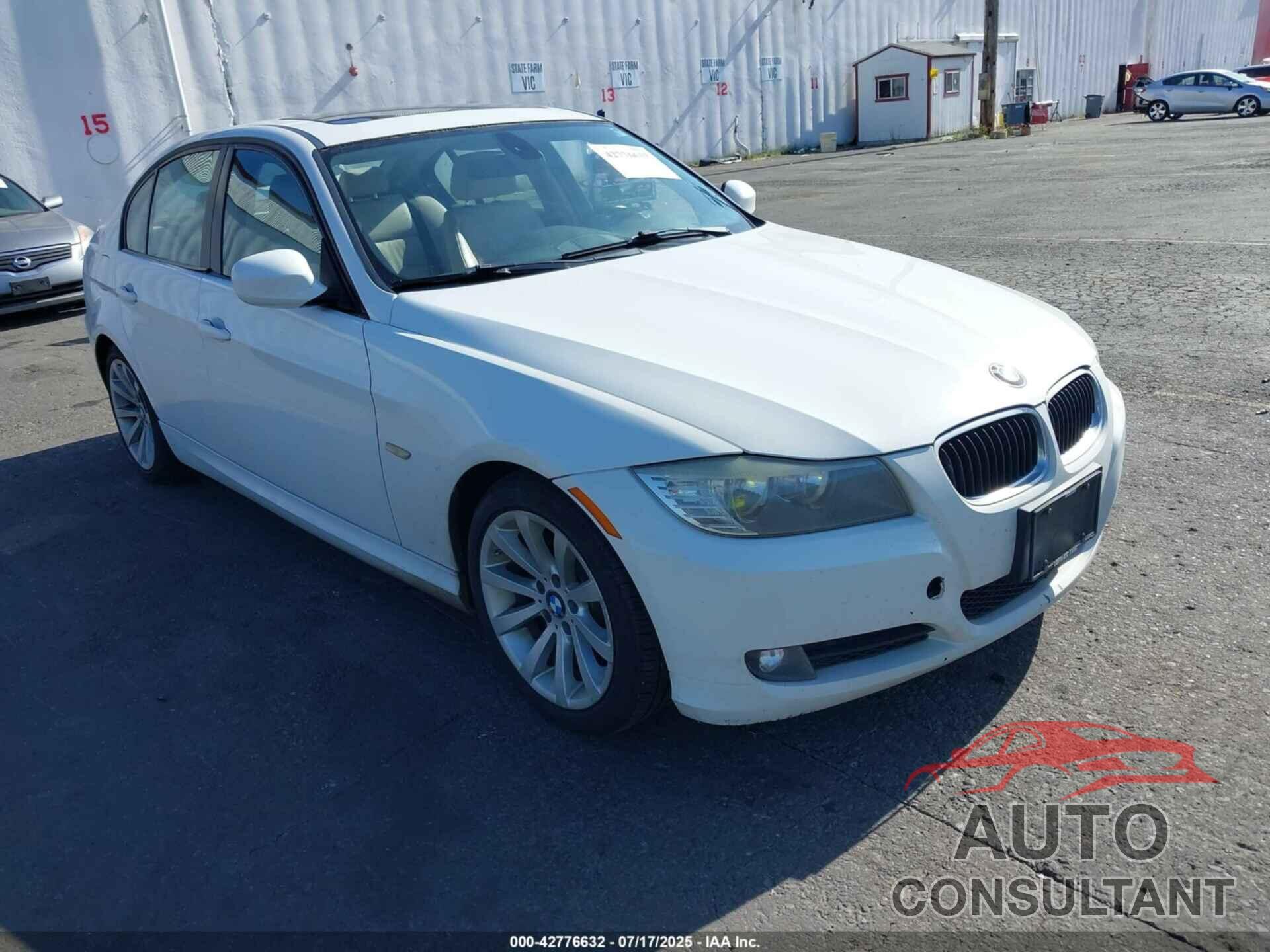BMW 328I 2011 - WBAPH5G57BNM80045