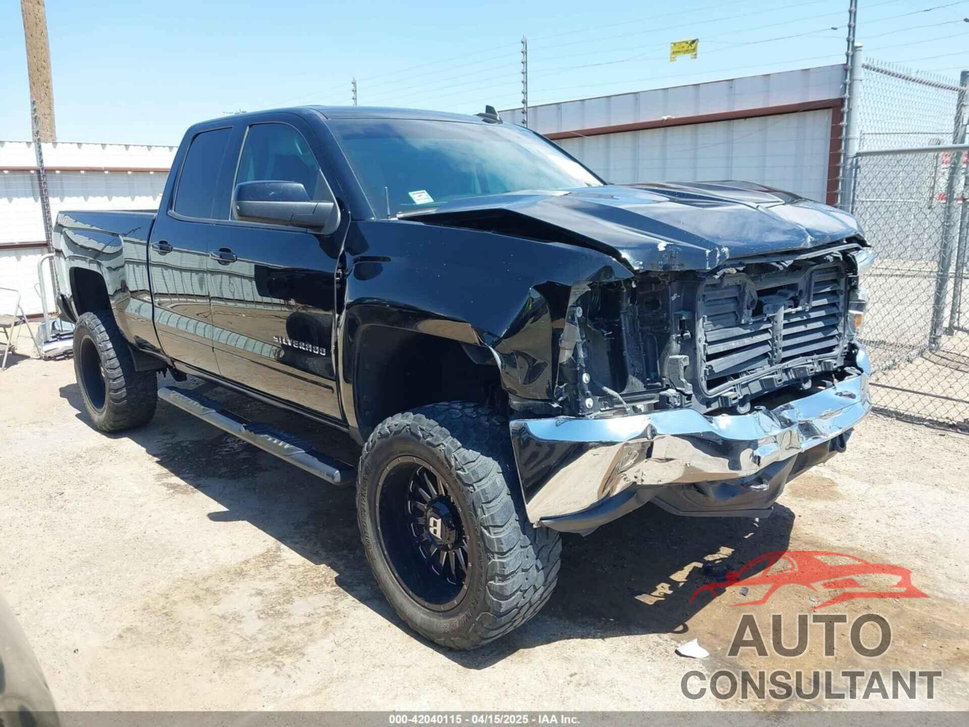 CHEVROLET SILVERADO 1500 2018 - 1GCVKREH6JZ276070