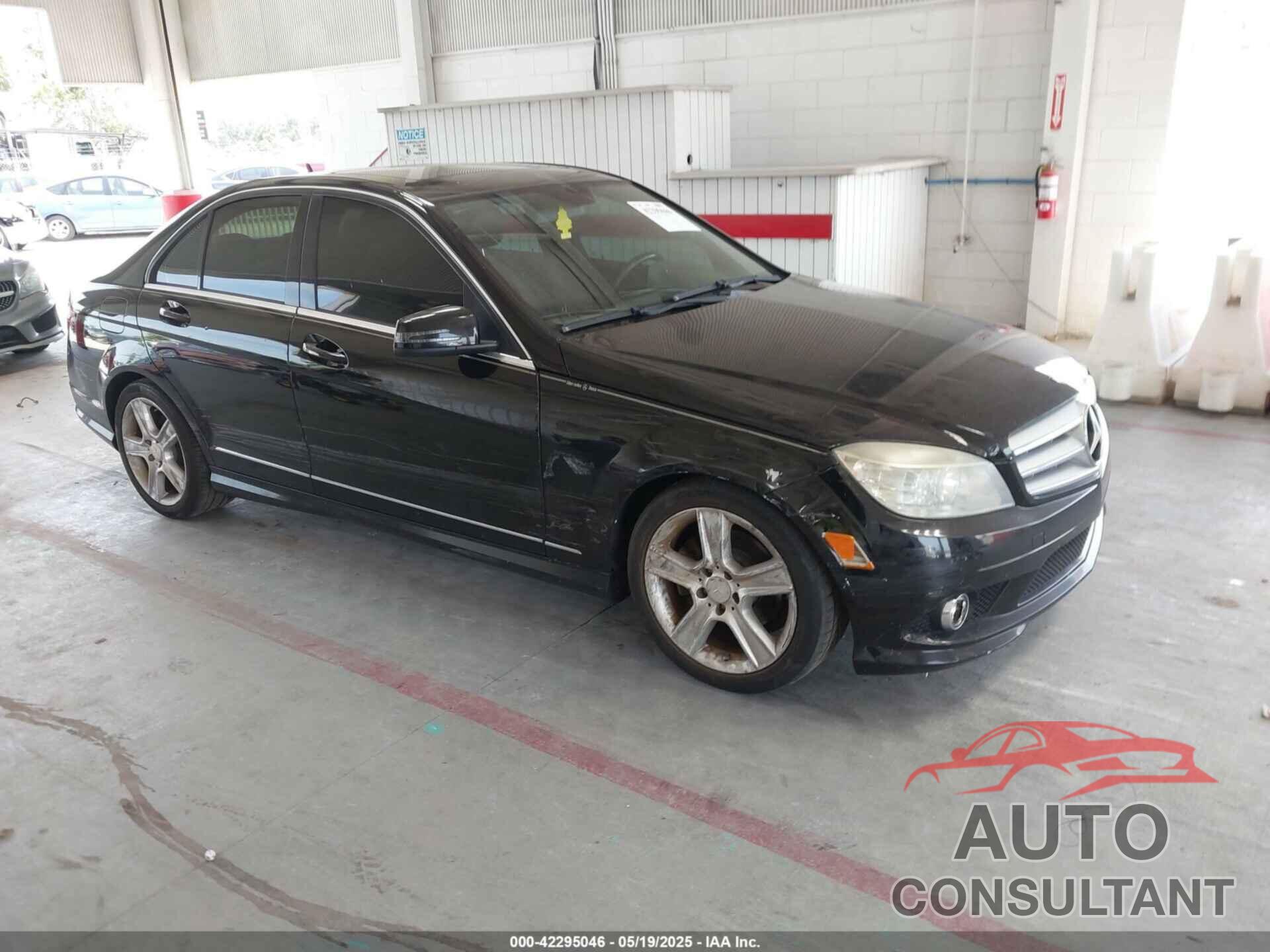 MERCEDES-BENZ C 300 2010 - WDDGF5EB5AR102207