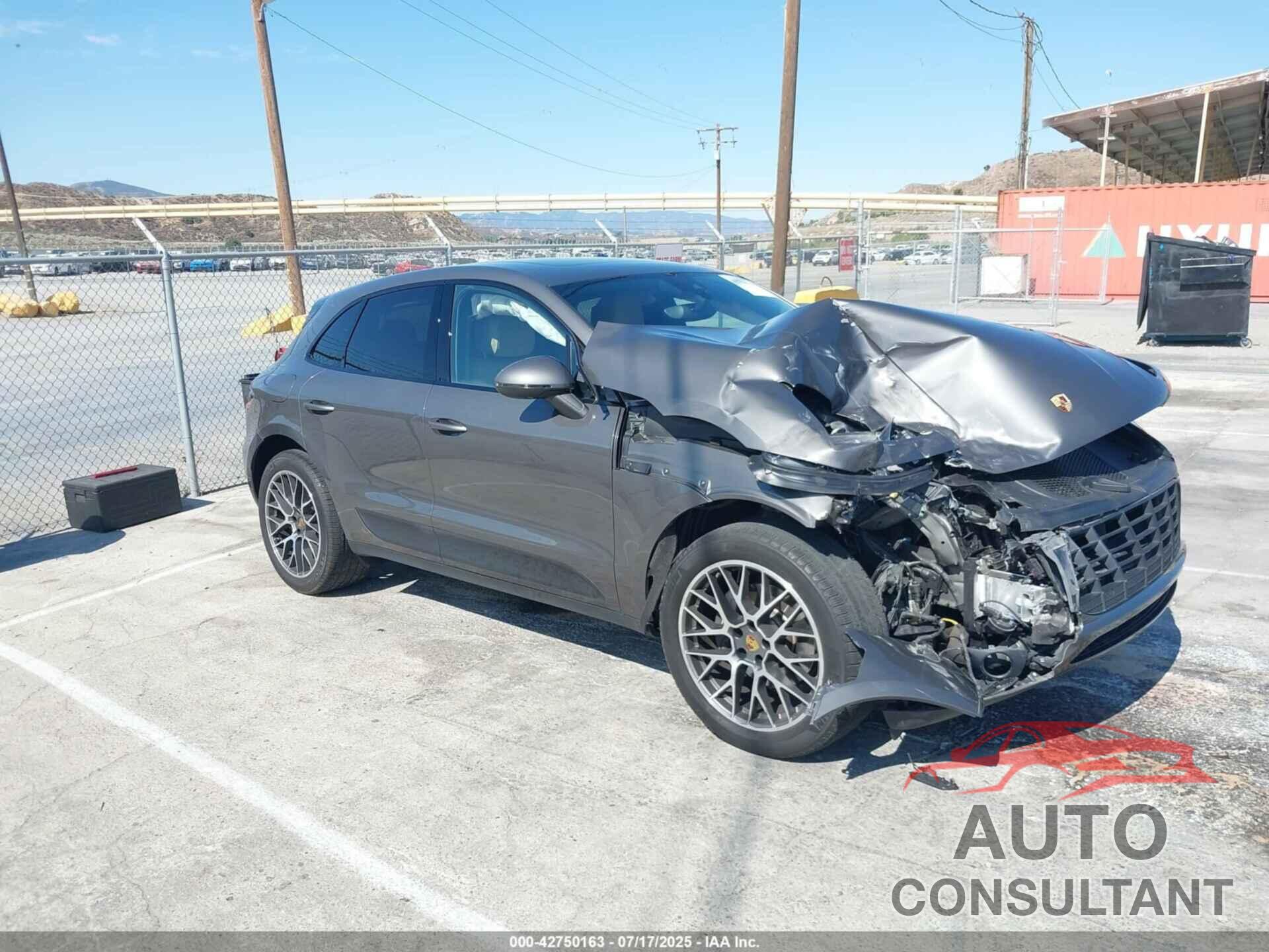PORSCHE MACAN 2018 - WP1AA2A51JLB21481