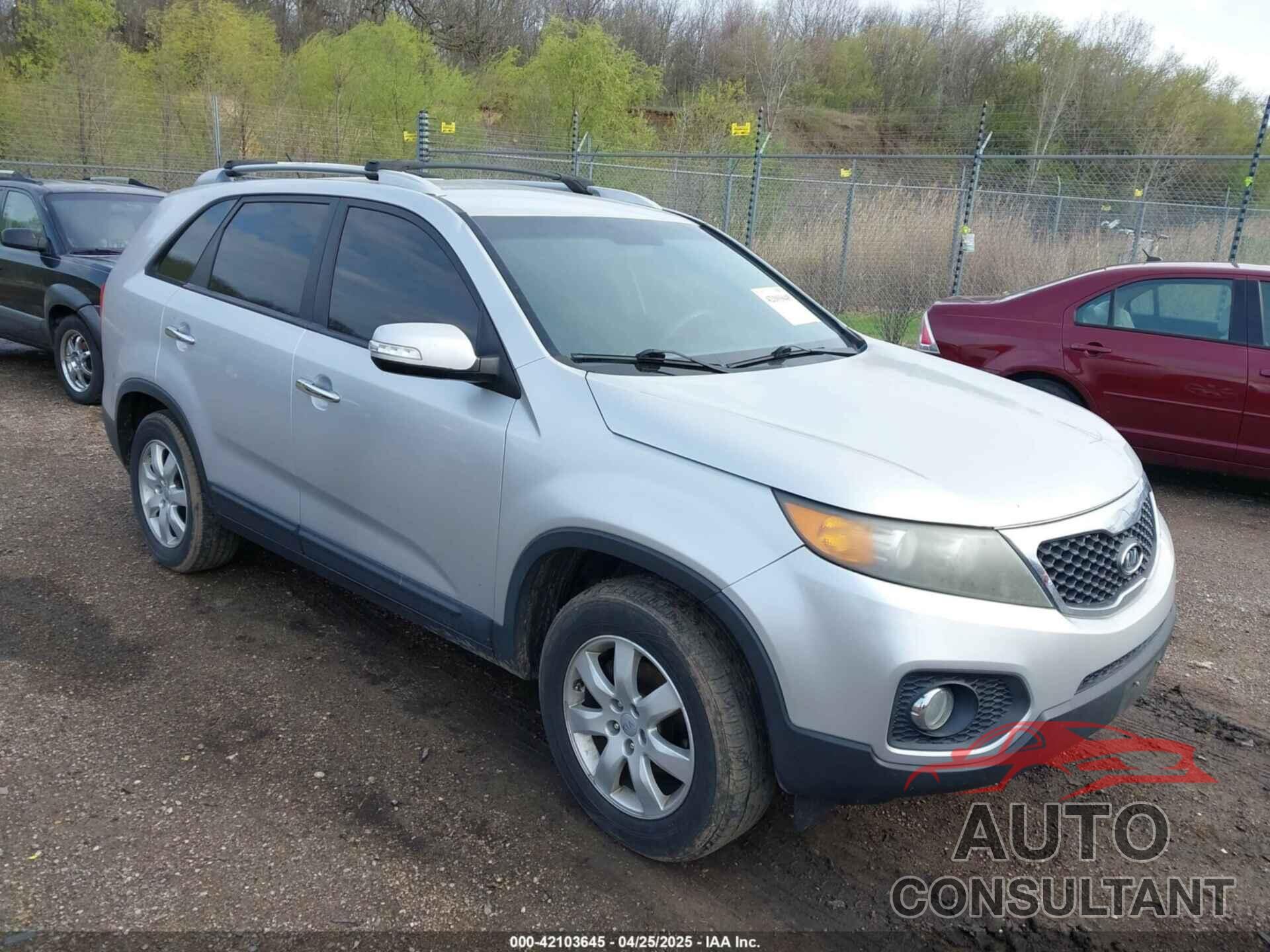 KIA SORENTO 2012 - 5XYKT4A61CG215217