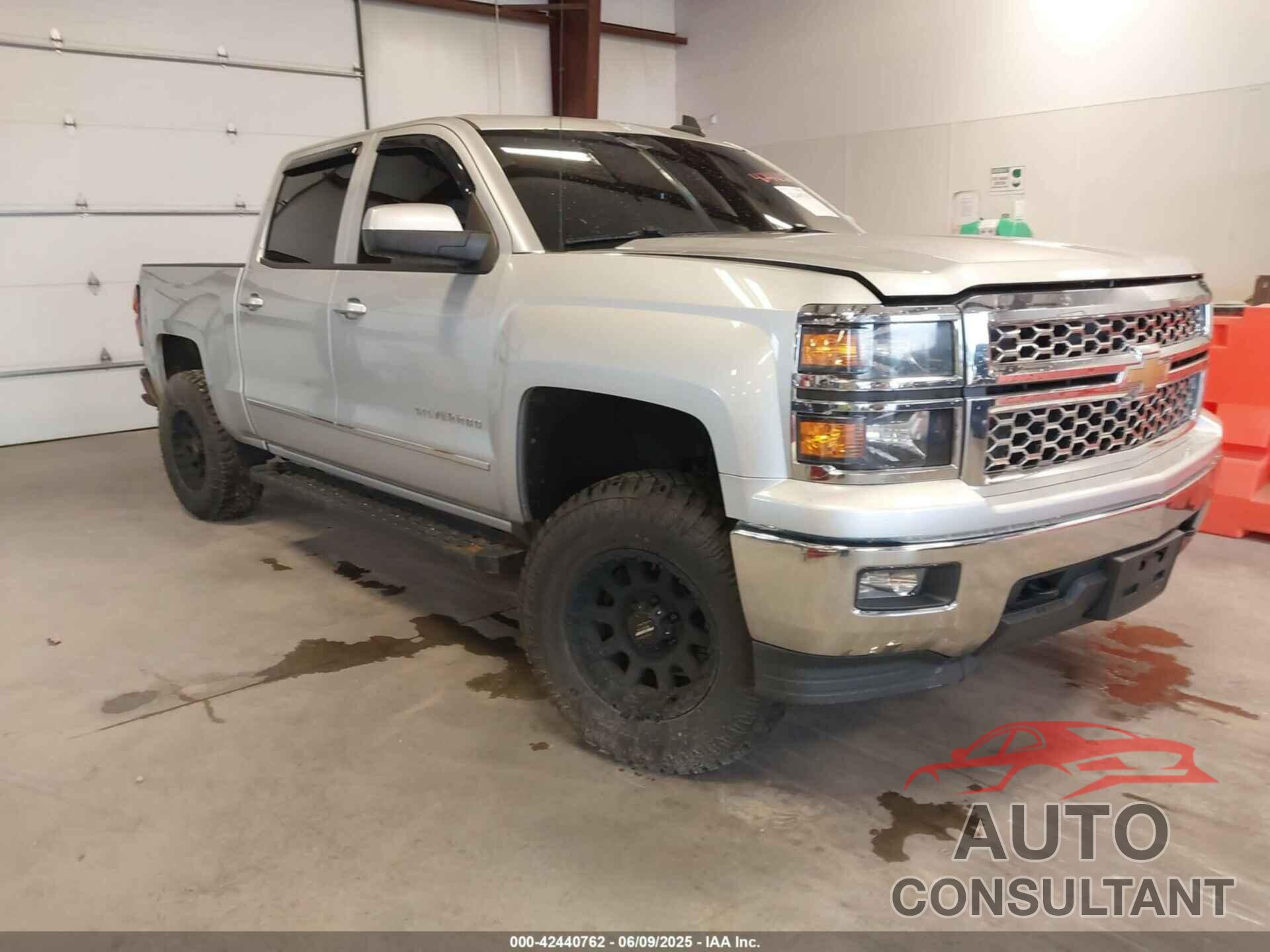 CHEVROLET SILVERADO 1500 2015 - 3GCUKREC9FG169747