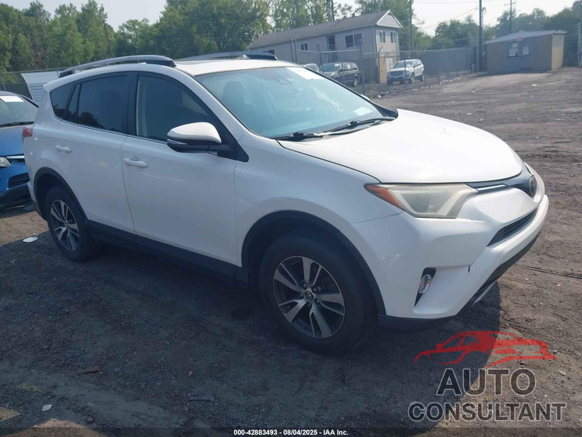 TOYOTA RAV4 2018 - JTMRFREV0JJ176895