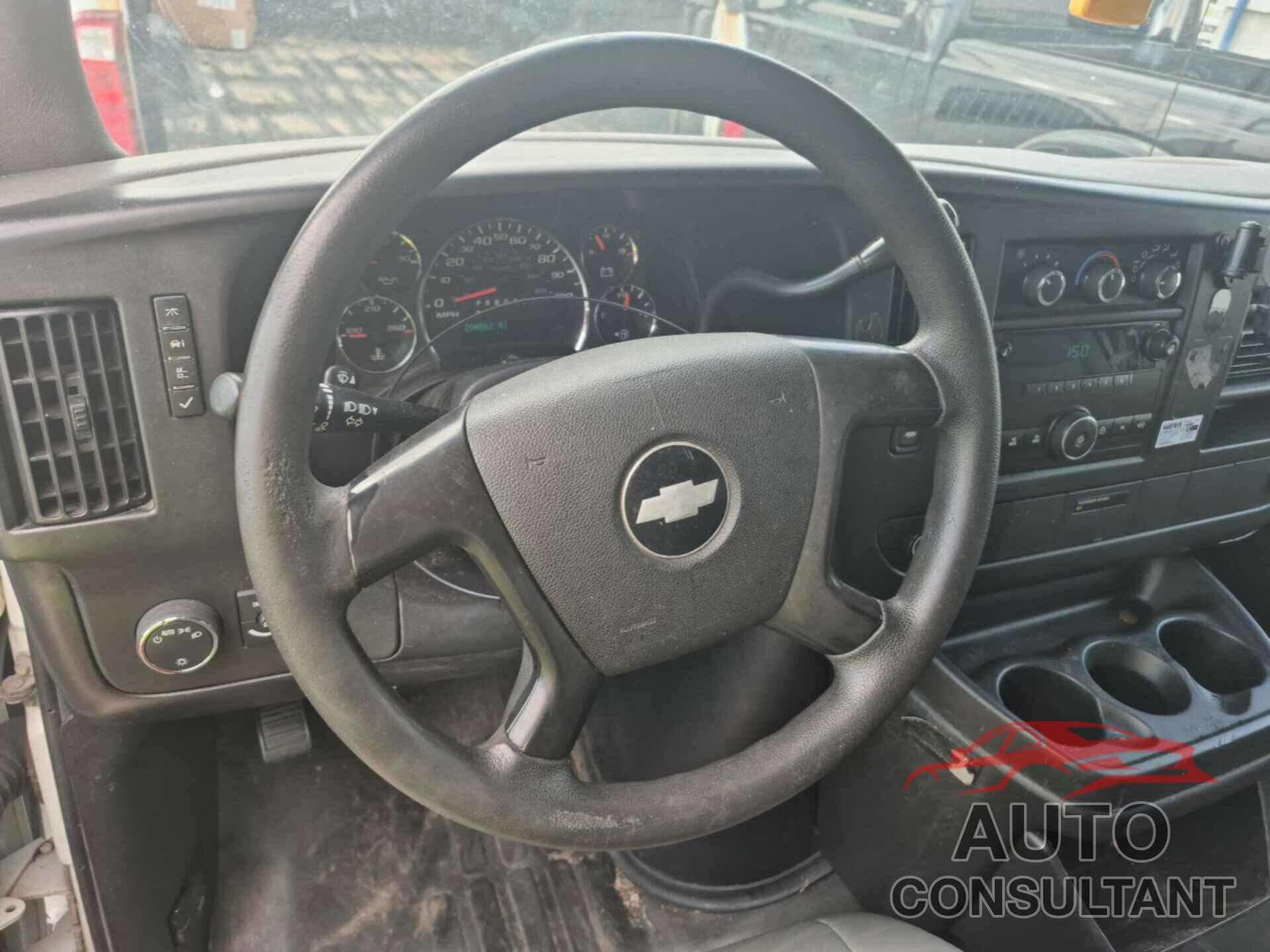 CHEVROLET EXPRESS G1500 2012 - 1GCSGAFX5C1149985