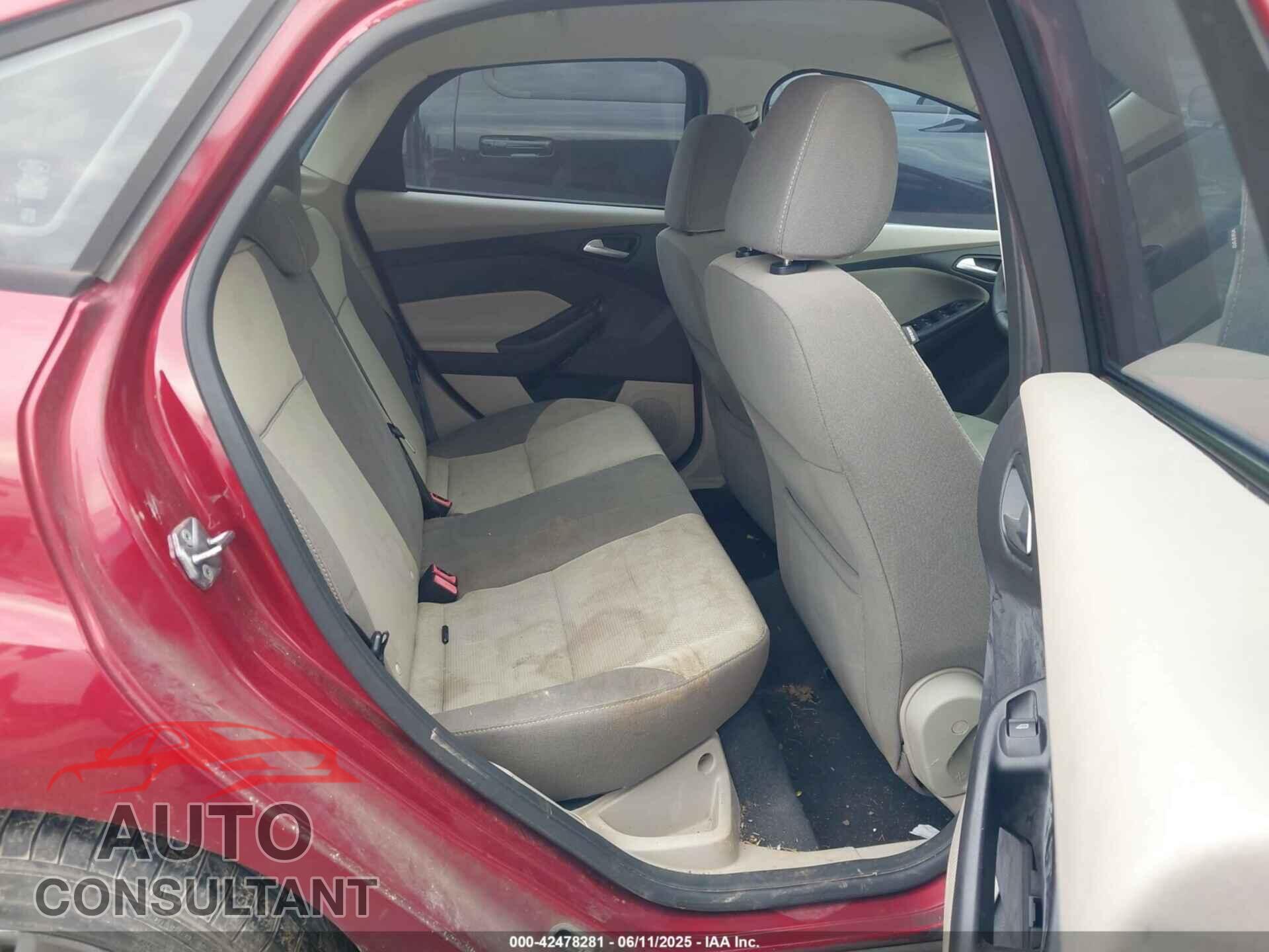 FORD FOCUS 2013 - 1FADP3F21DL142343