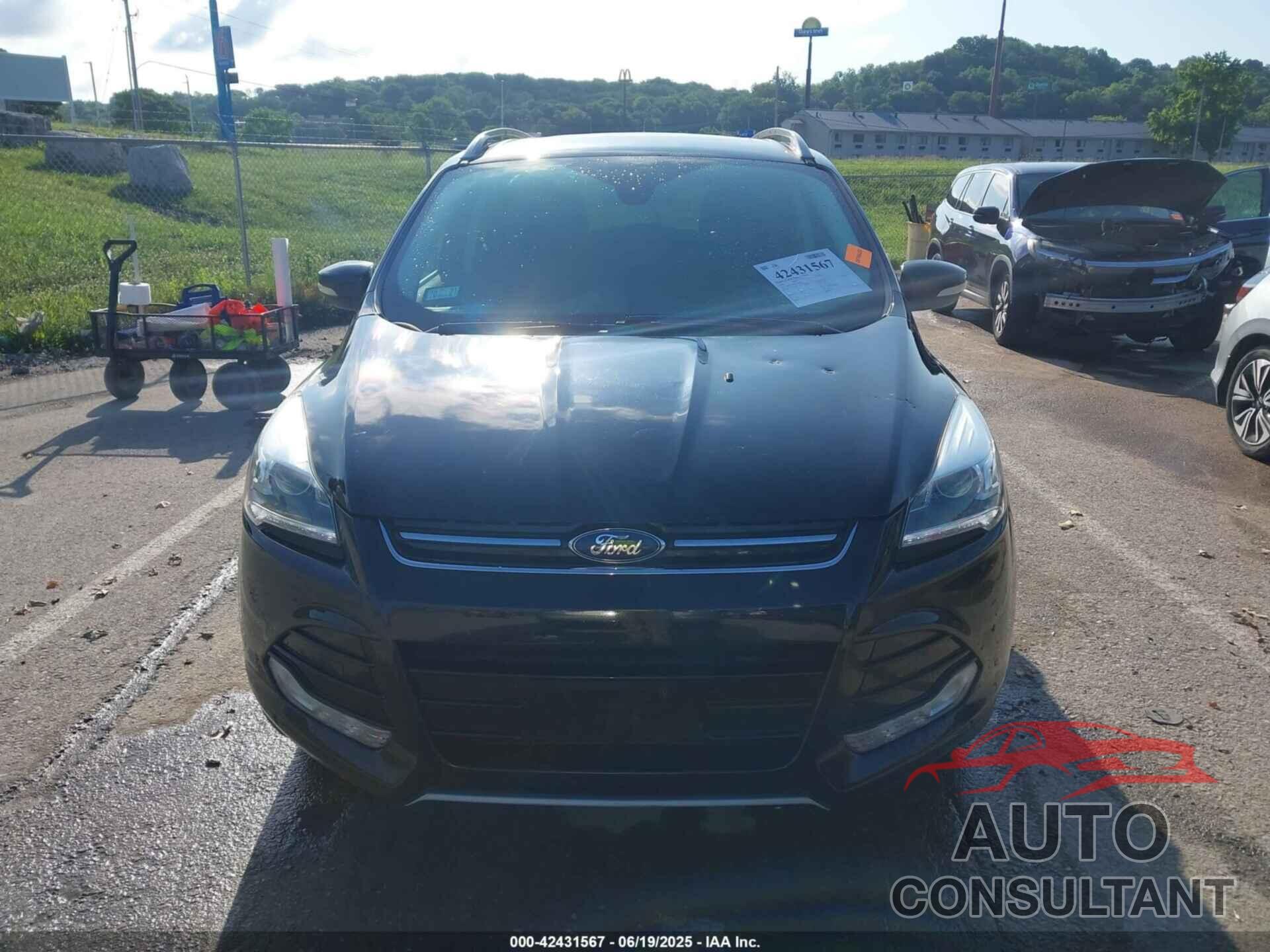 FORD ESCAPE 2016 - 1FMCU9J97GUC21242