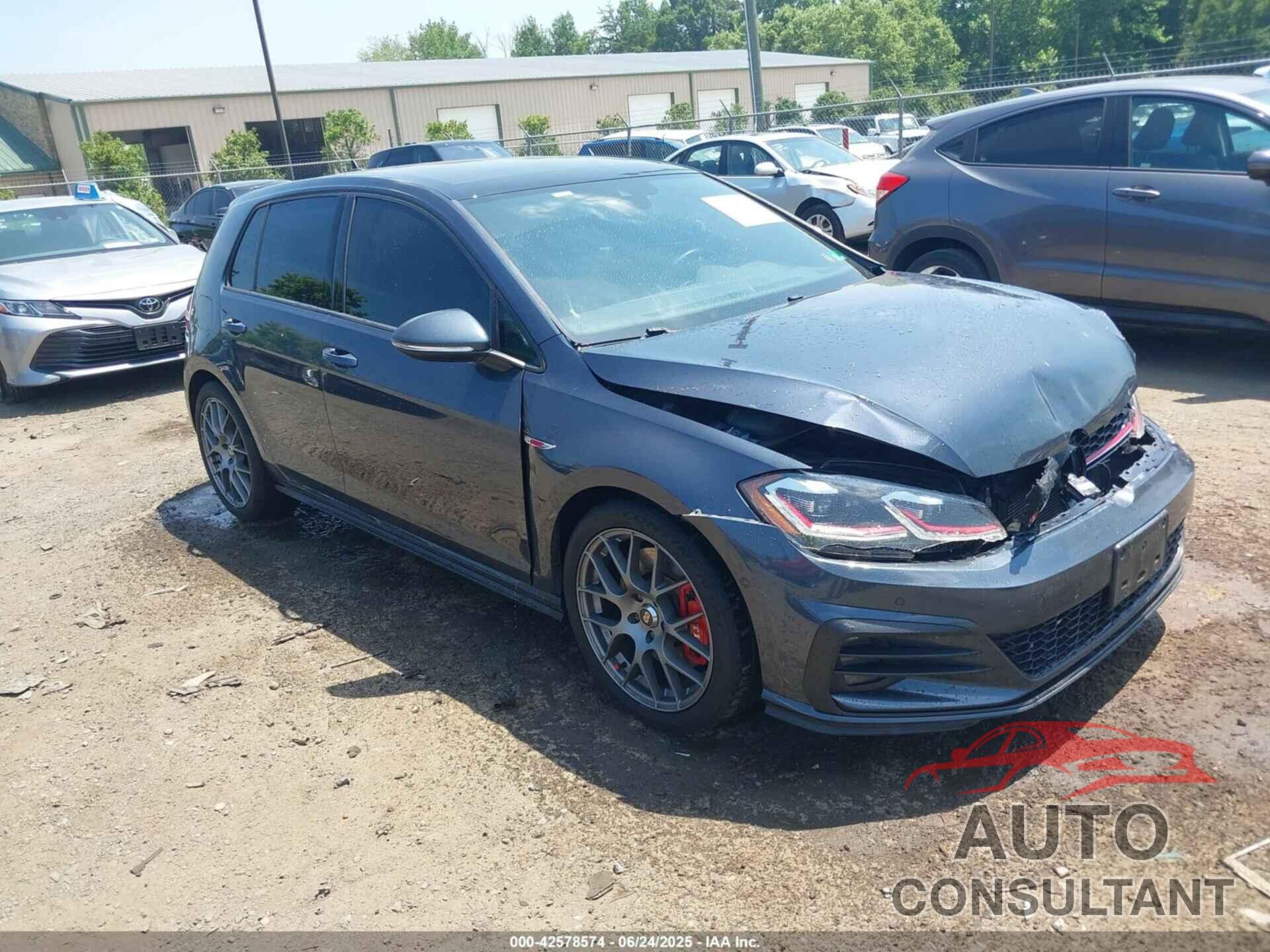 VOLKSWAGEN GOLF GTI 2018 - 3VW447AU5JM263399