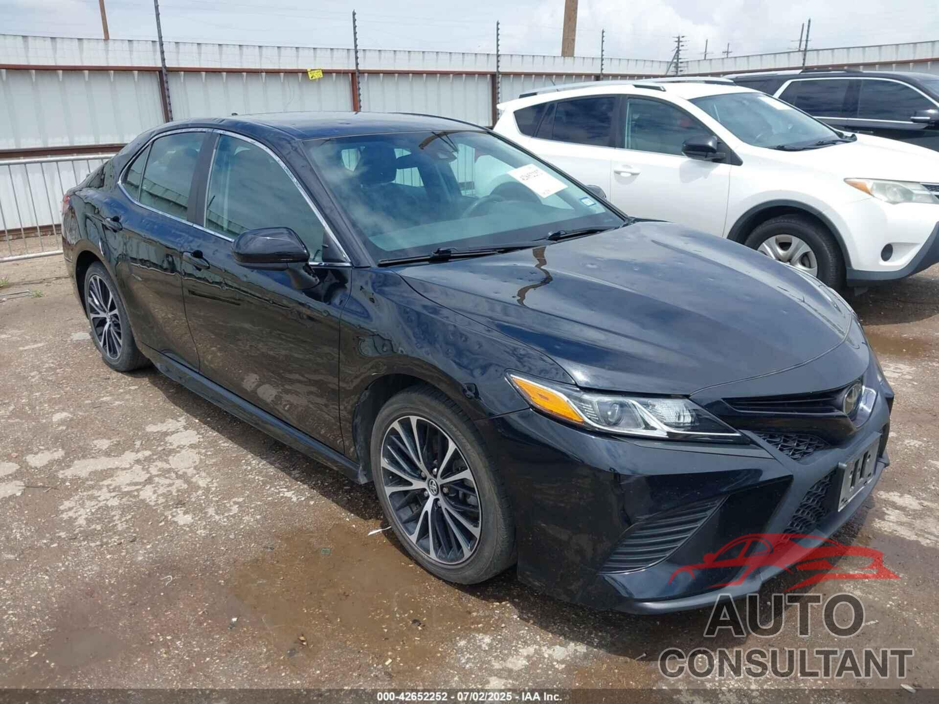 TOYOTA CAMRY 2020 - 4T1G11AK2LU907813
