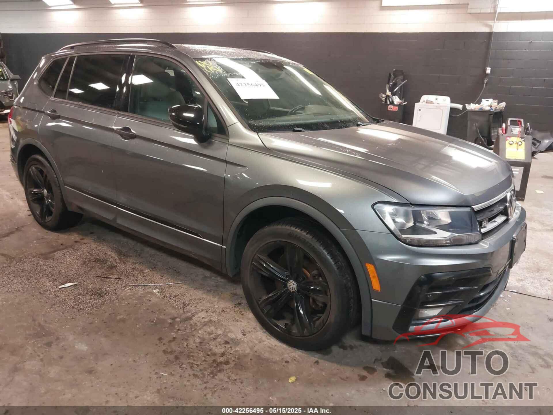 VOLKSWAGEN TIGUAN 2019 - 3VV2B7AX0KM191637