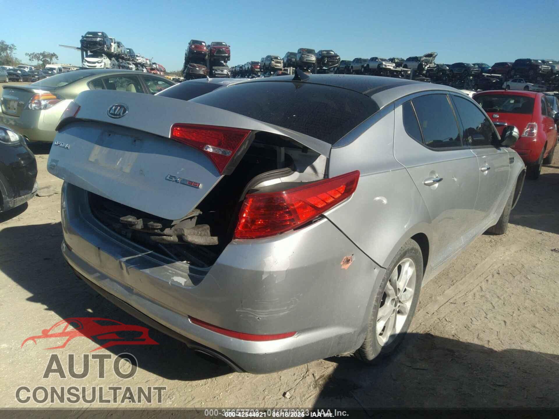 KIA OPTIMA 2011 - KNAGN4A65B5162302
