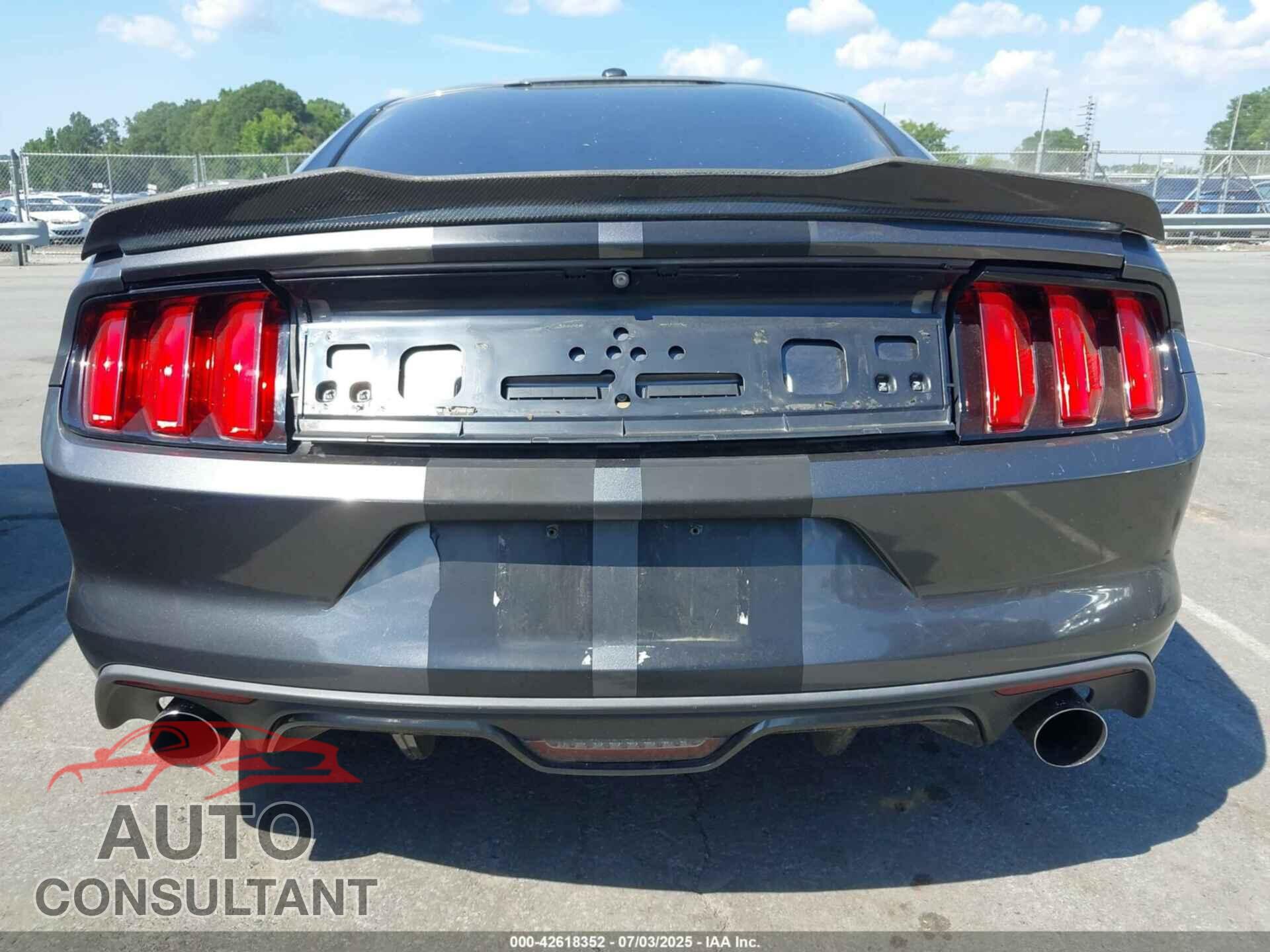 FORD MUSTANG 2015 - 1FA6P8TH8F5394953