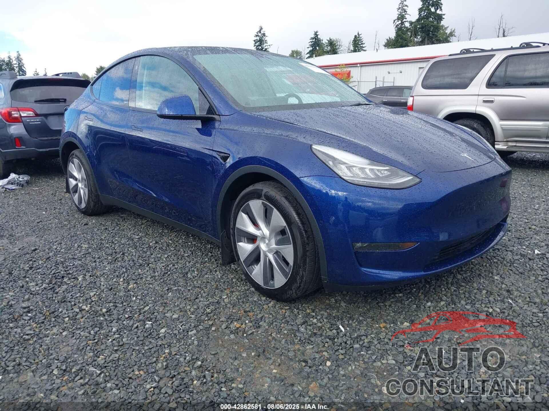 TESLA MODEL Y 2021 - 5YJYGDEE8MF270076