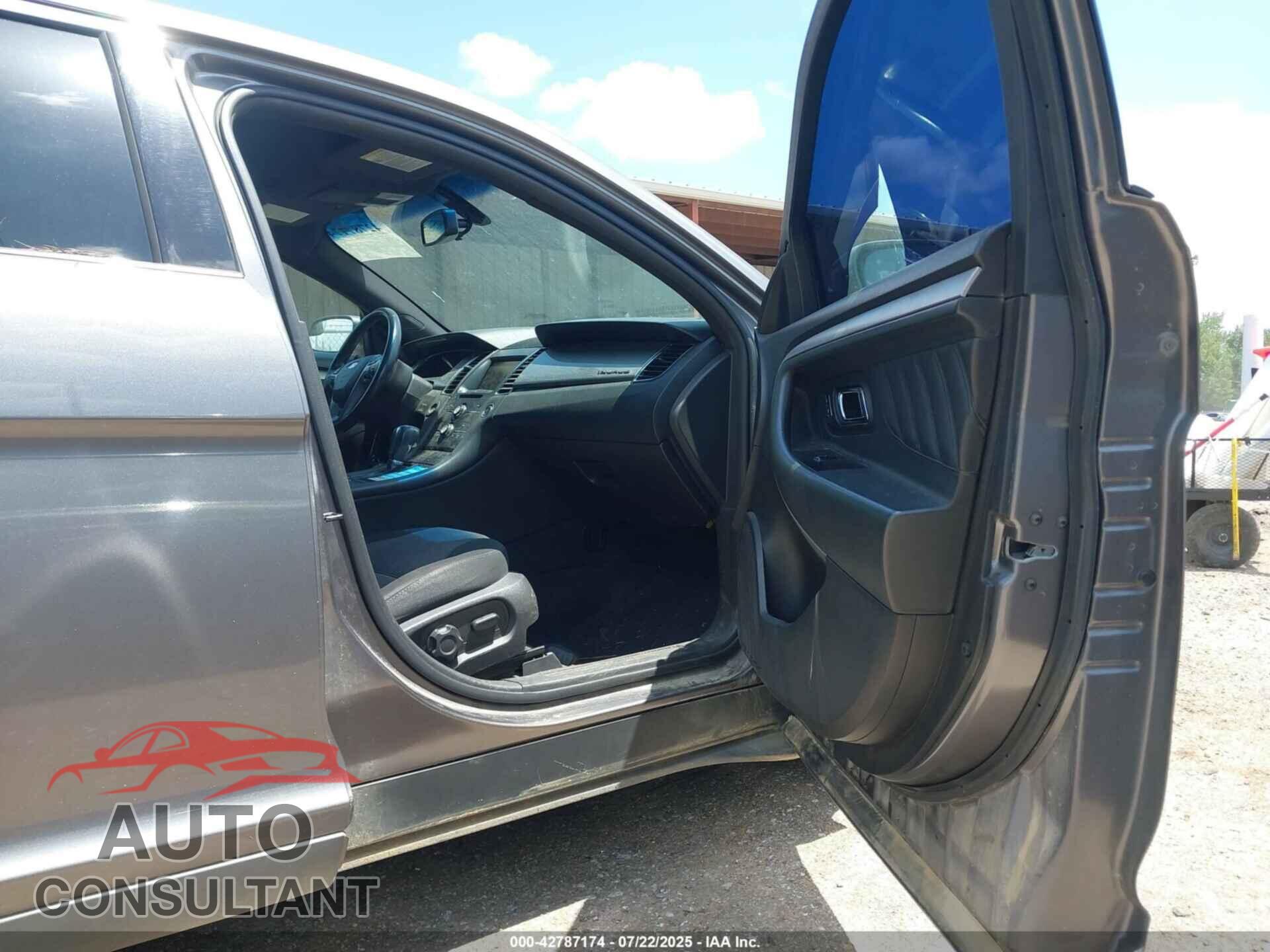 FORD TAURUS 2013 - 1FAHP2E87DG112452