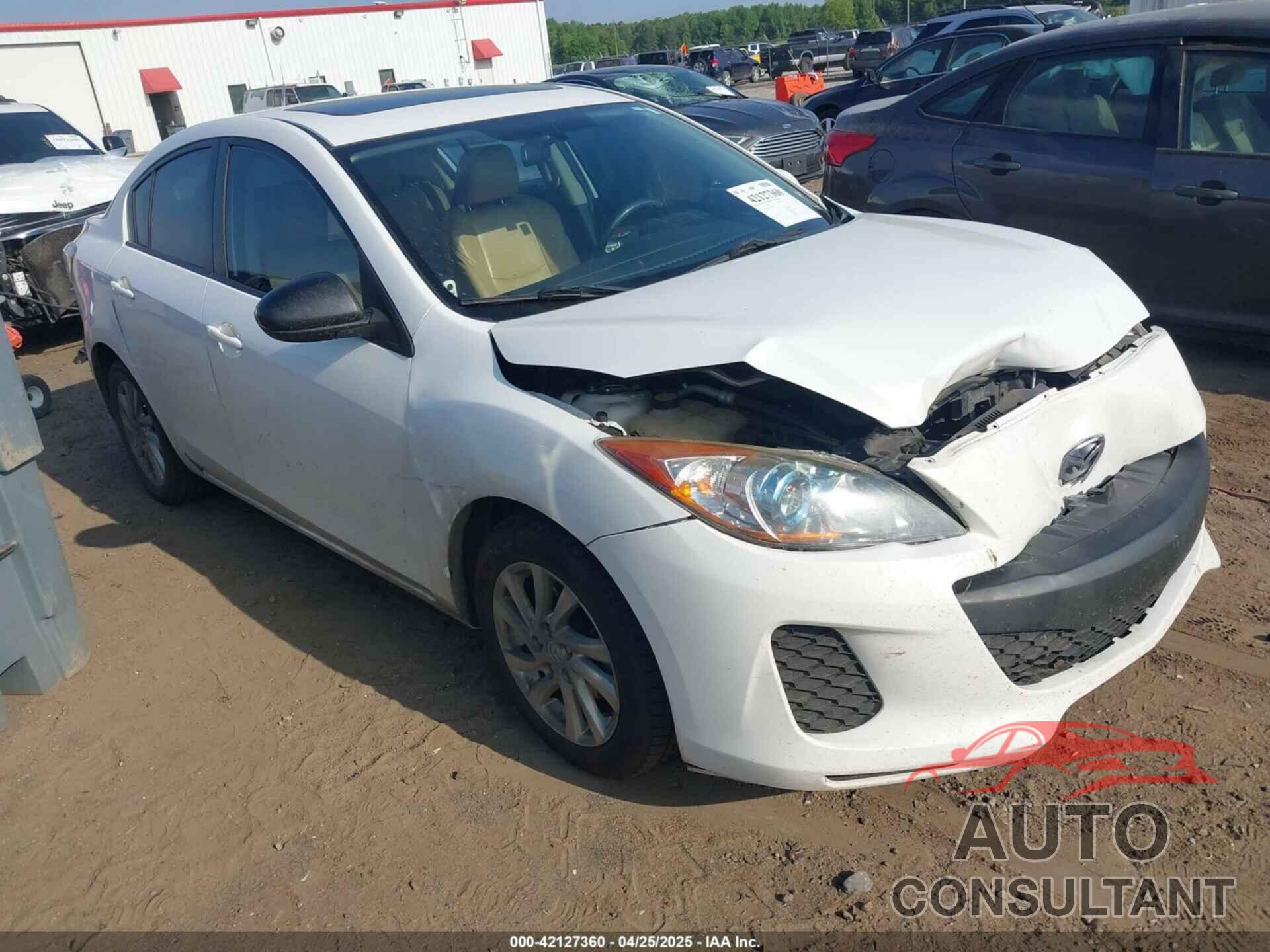 MAZDA MAZDA3 2012 - JM1BL1W74C1528018