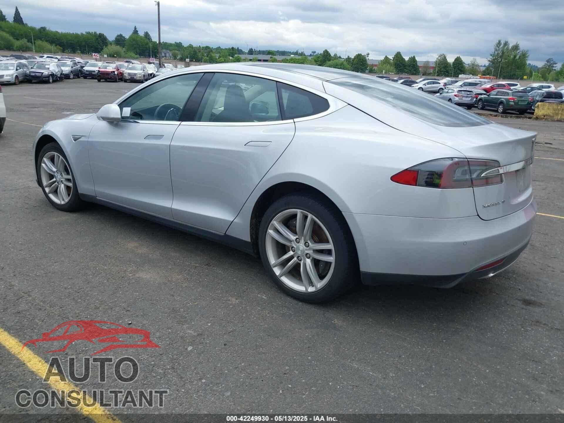 TESLA MODEL S 2014 - 5YJSA1S13EFP53662