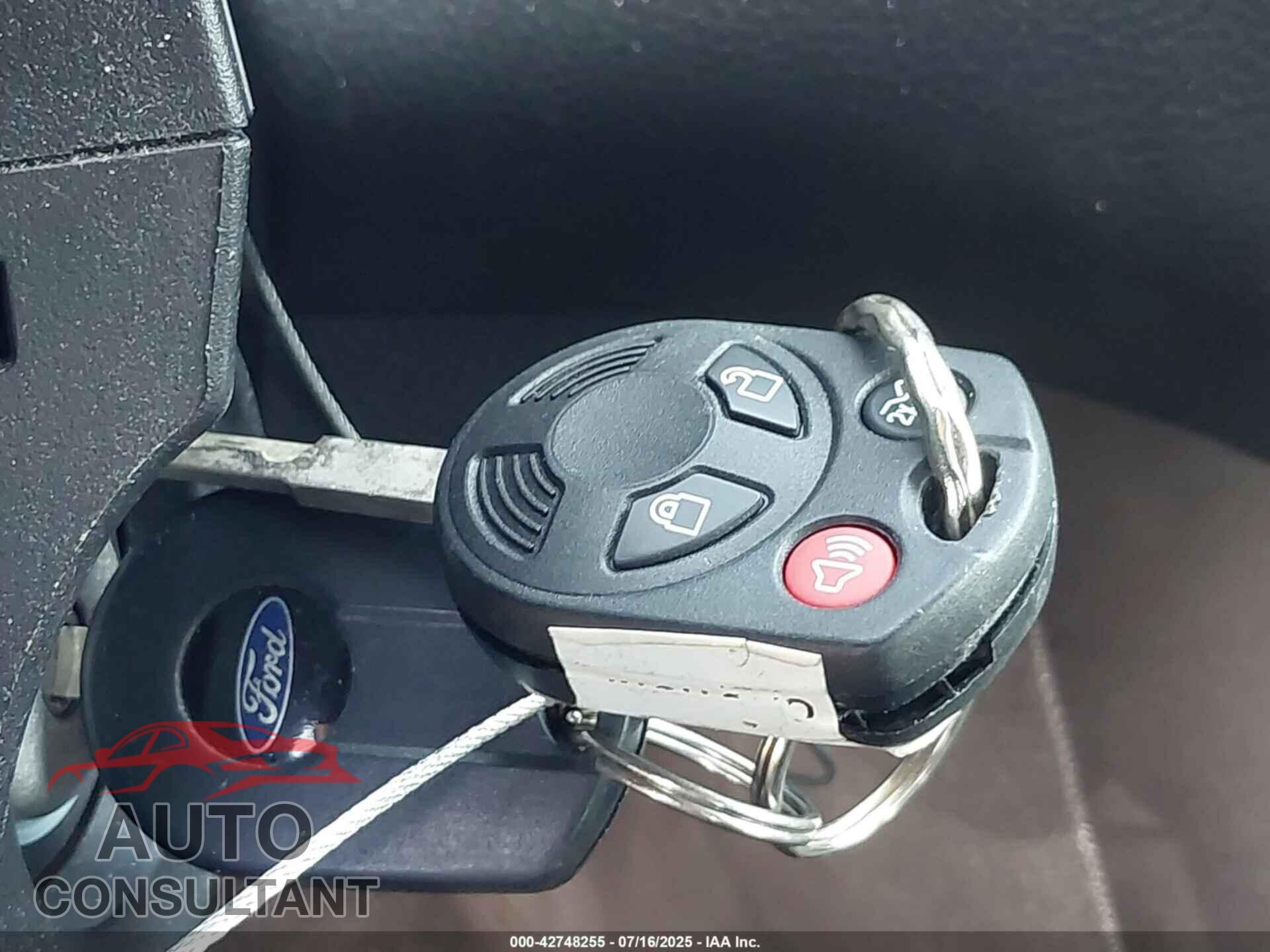 FORD FOCUS 2017 - 1FADP3F22HL316748
