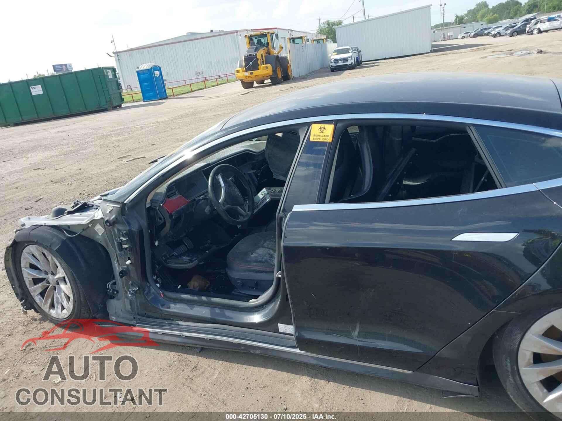 TESLA MODEL S 2013 - 5YJSA1DP2DFP05411