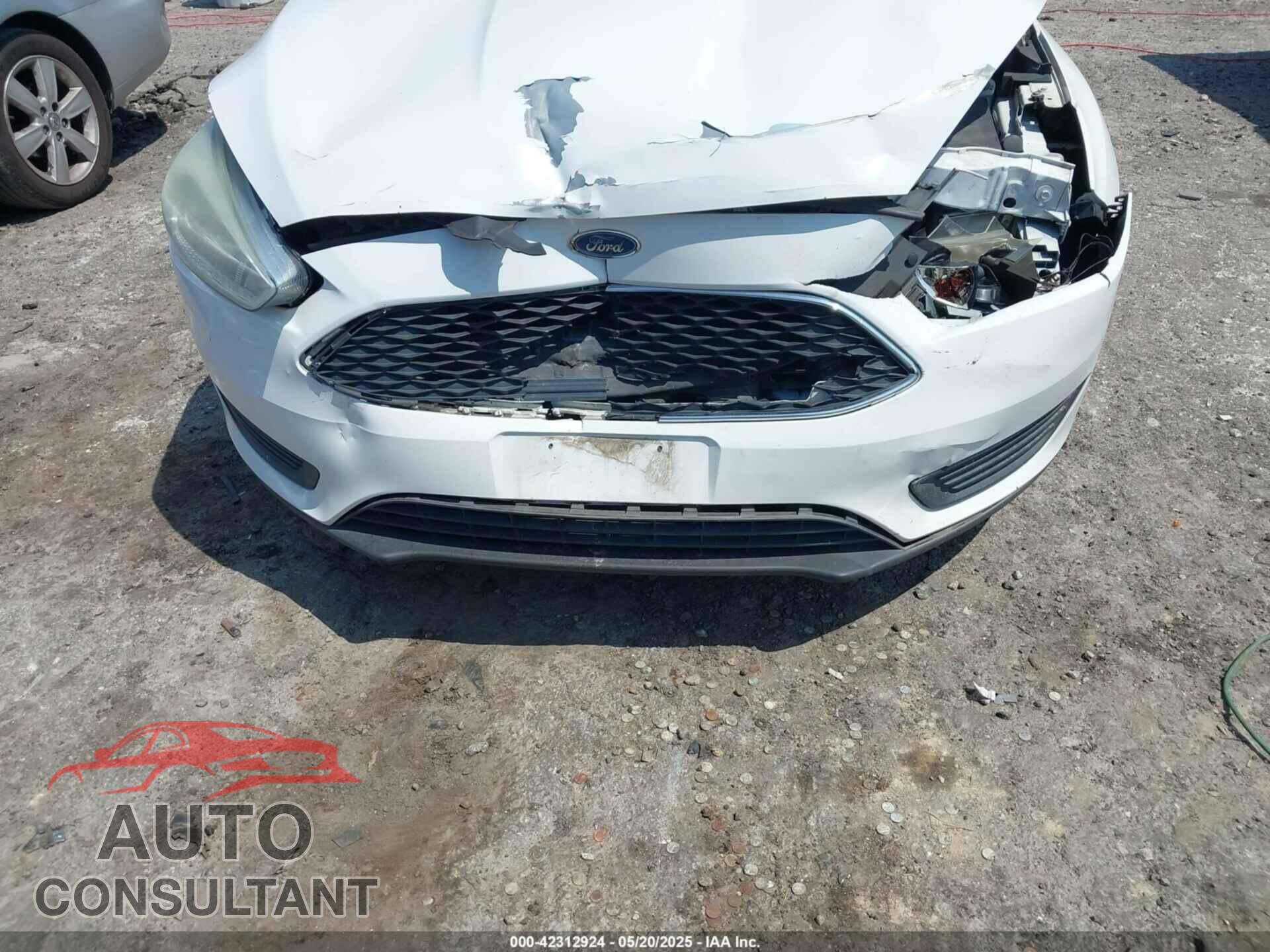 FORD FOCUS 2017 - 1FADP3K23HL262009