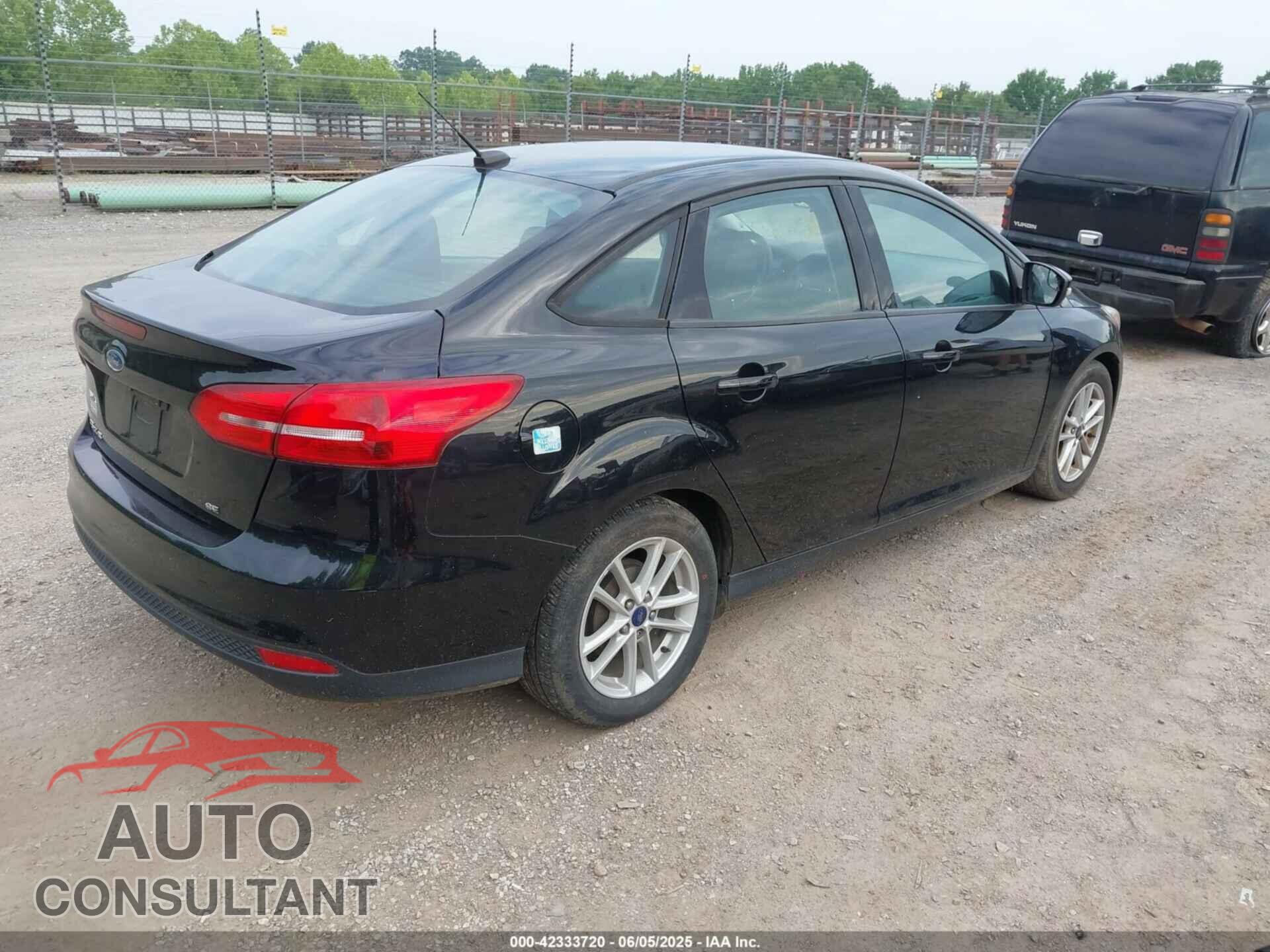 FORD FOCUS 2017 - 1FADP3F24HL217039
