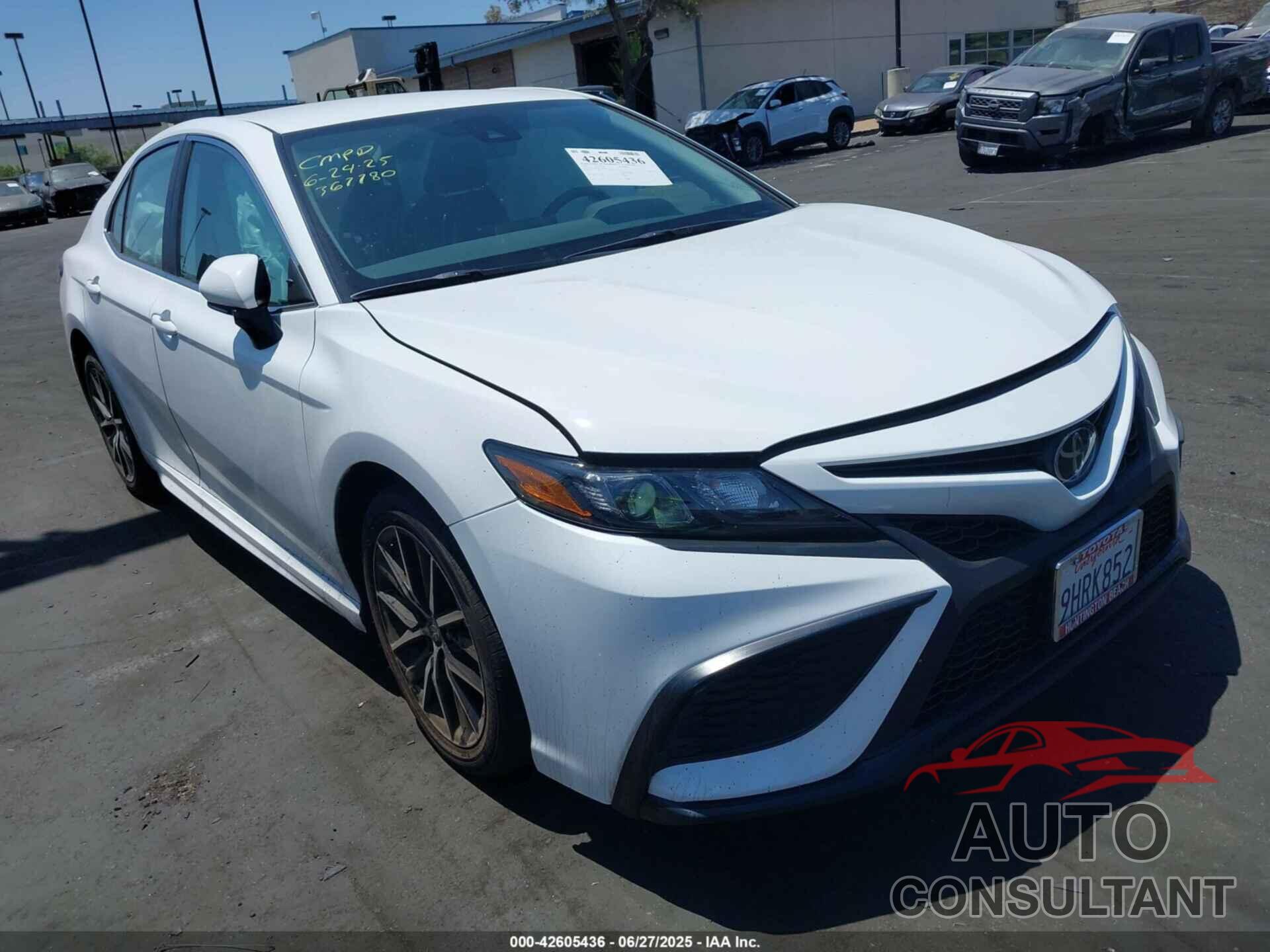 TOYOTA CAMRY 2023 - 4T1G11AK0PU838528