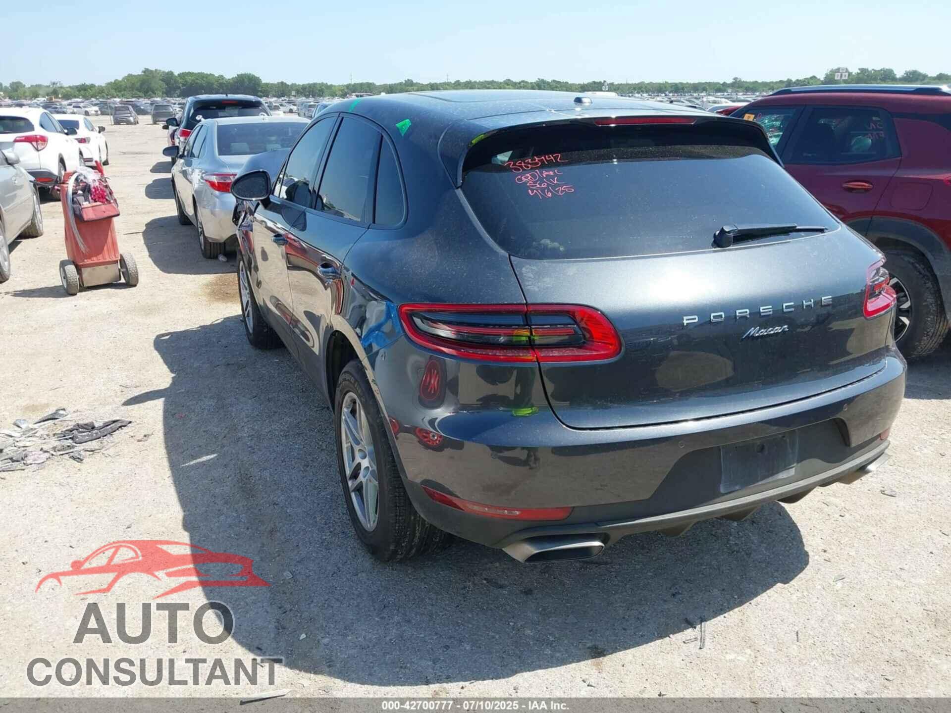PORSCHE MACAN 2017 - WP1AA2A51HLB04884