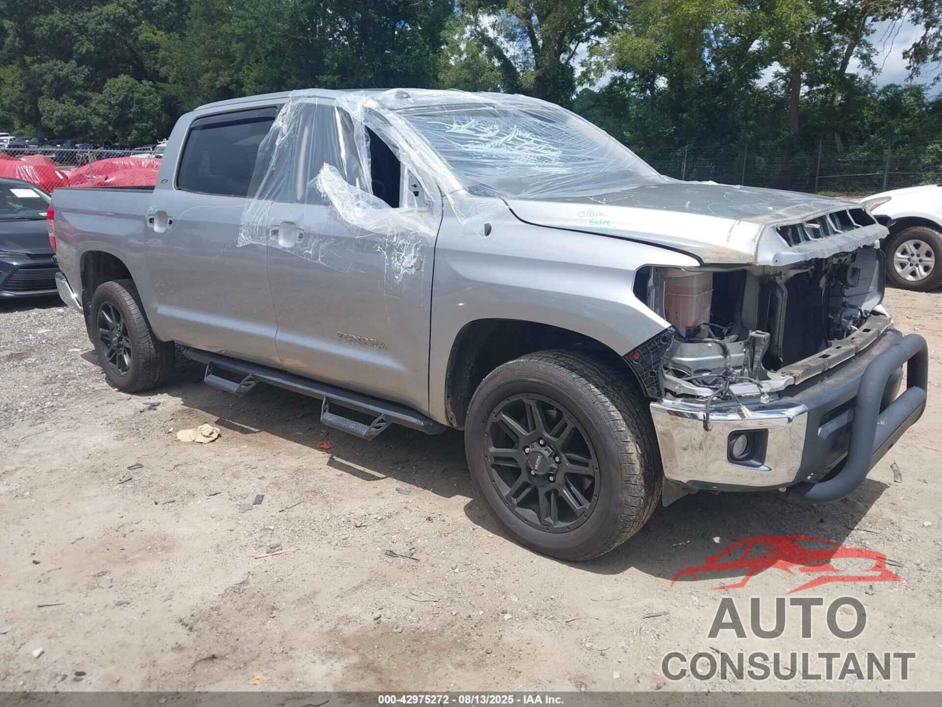 TOYOTA TUNDRA 2019 - 5TFDW5F13KX815977