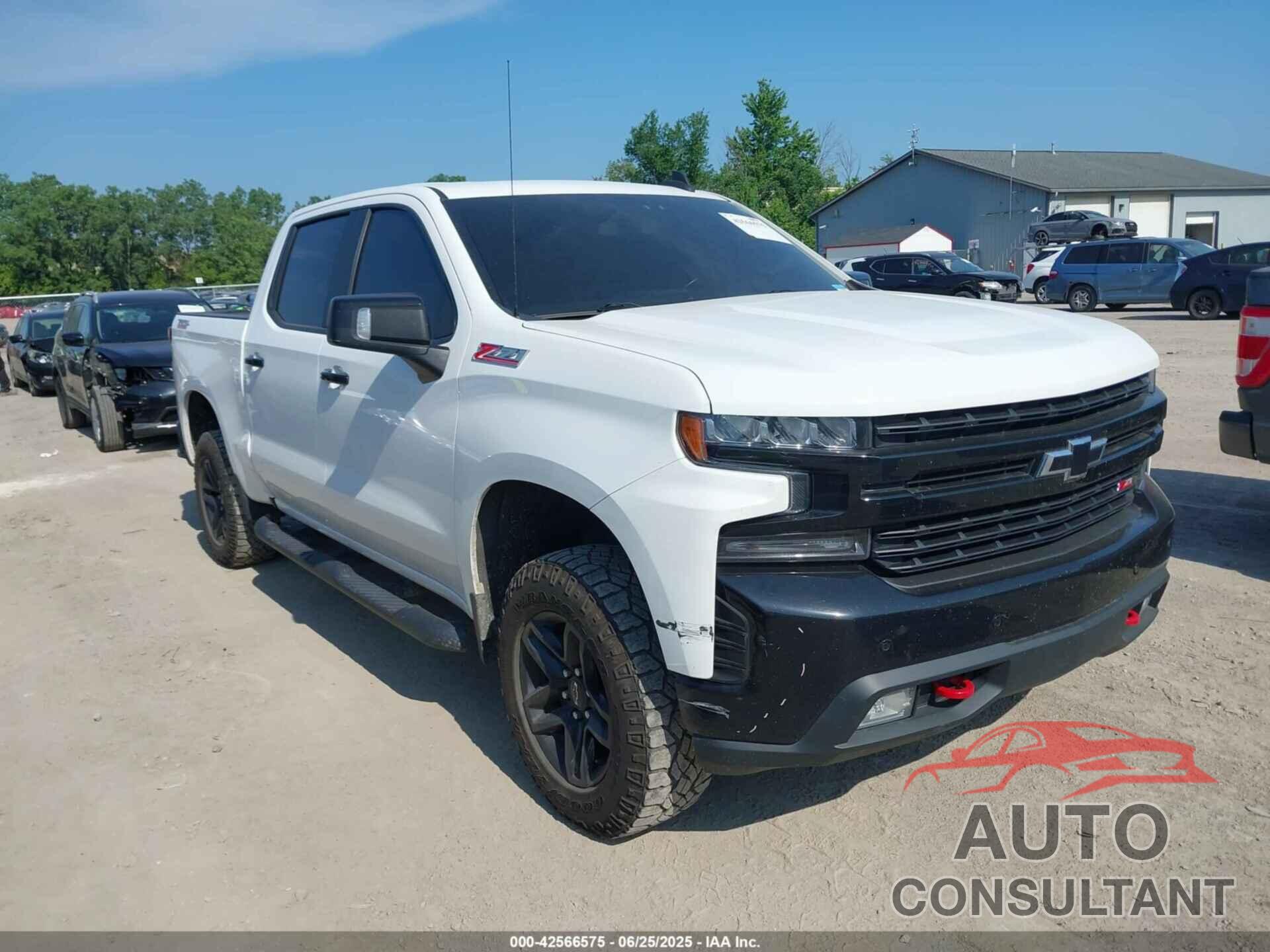 CHEVROLET SILVERADO 1500 2021 - 1GCPYFED6MZ137175