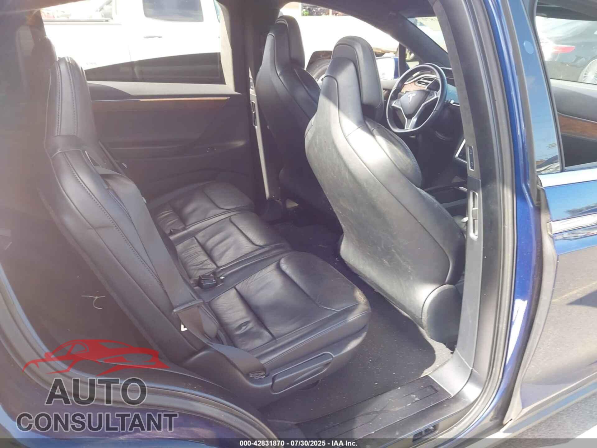 TESLA MODEL X 2017 - 5YJXCDE20HF045721