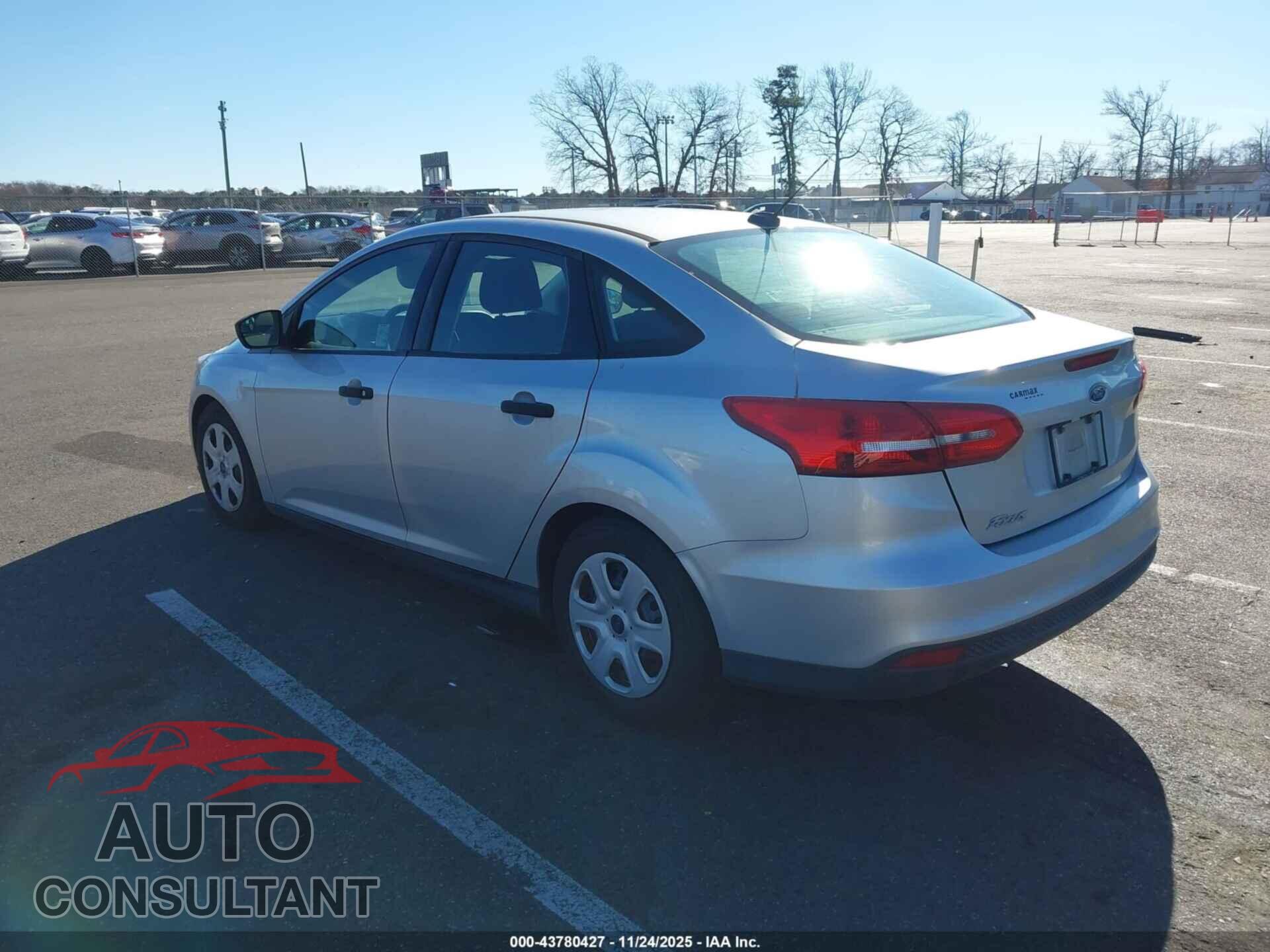FORD FOCUS 2016 - 1FADP3E20GL405556