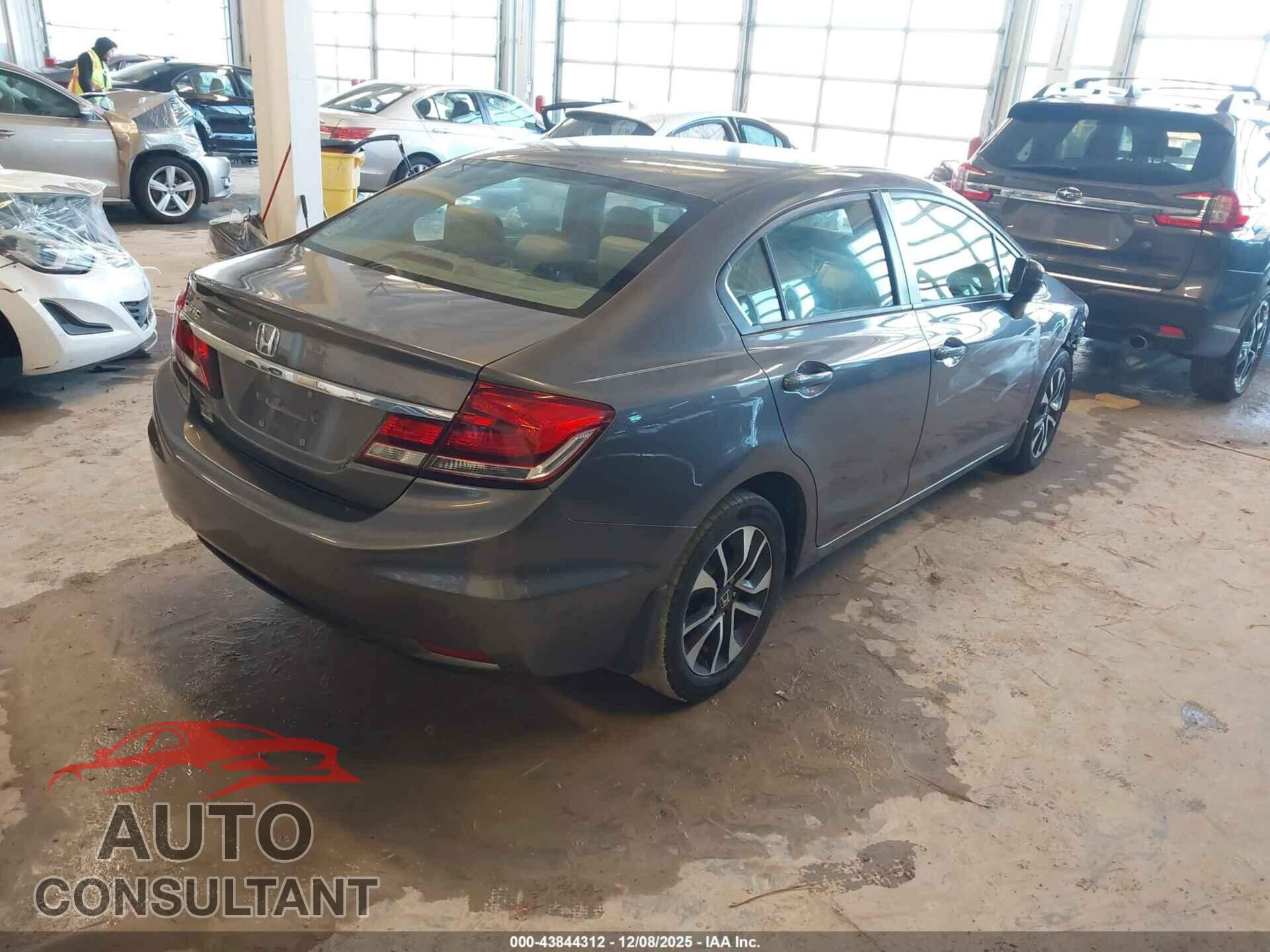 HONDA CIVIC 2015 - 19XFB2F82FE074579