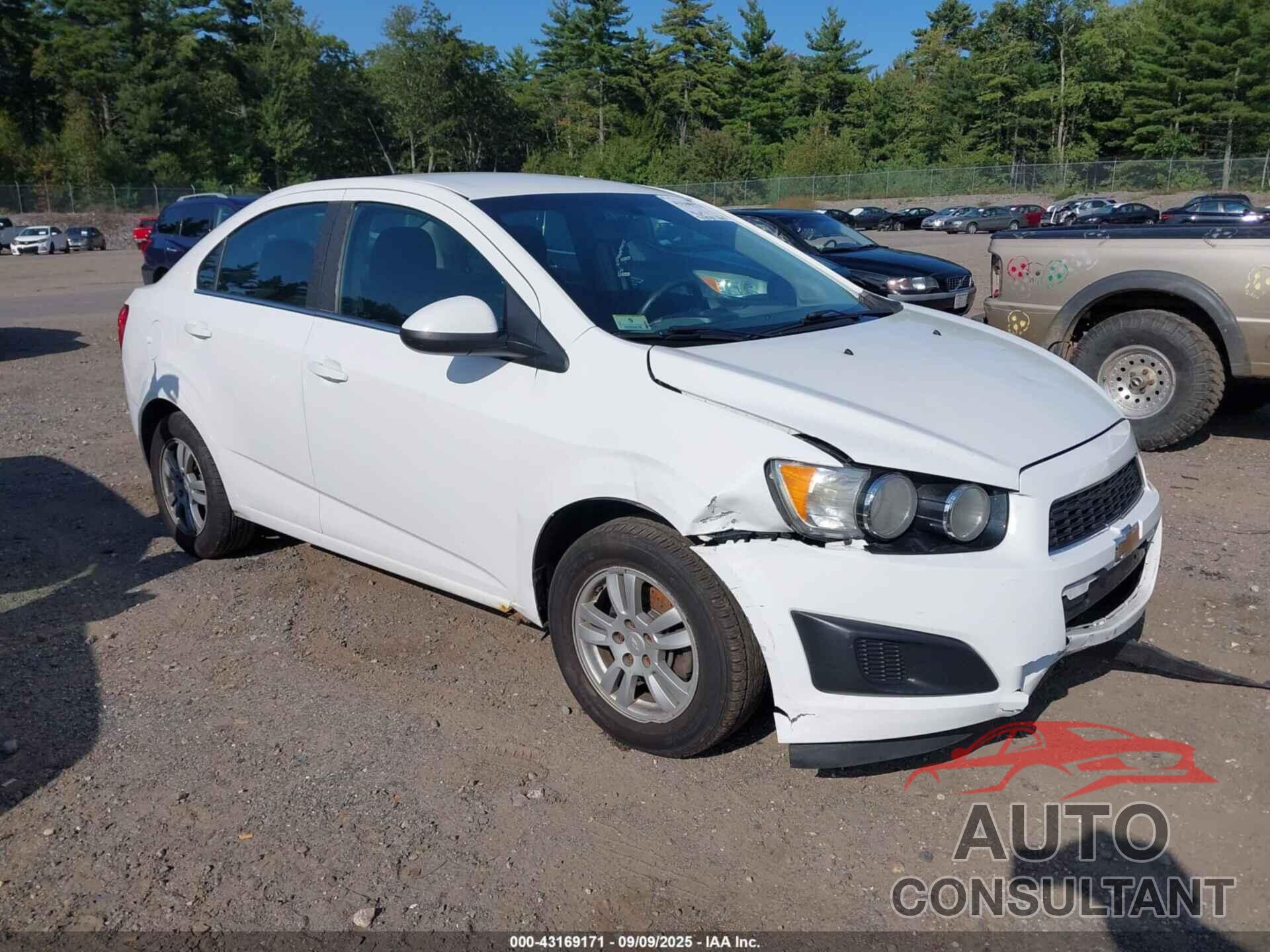 CHEVROLET SONIC 2014 - 1G1JC5SH5E4183416