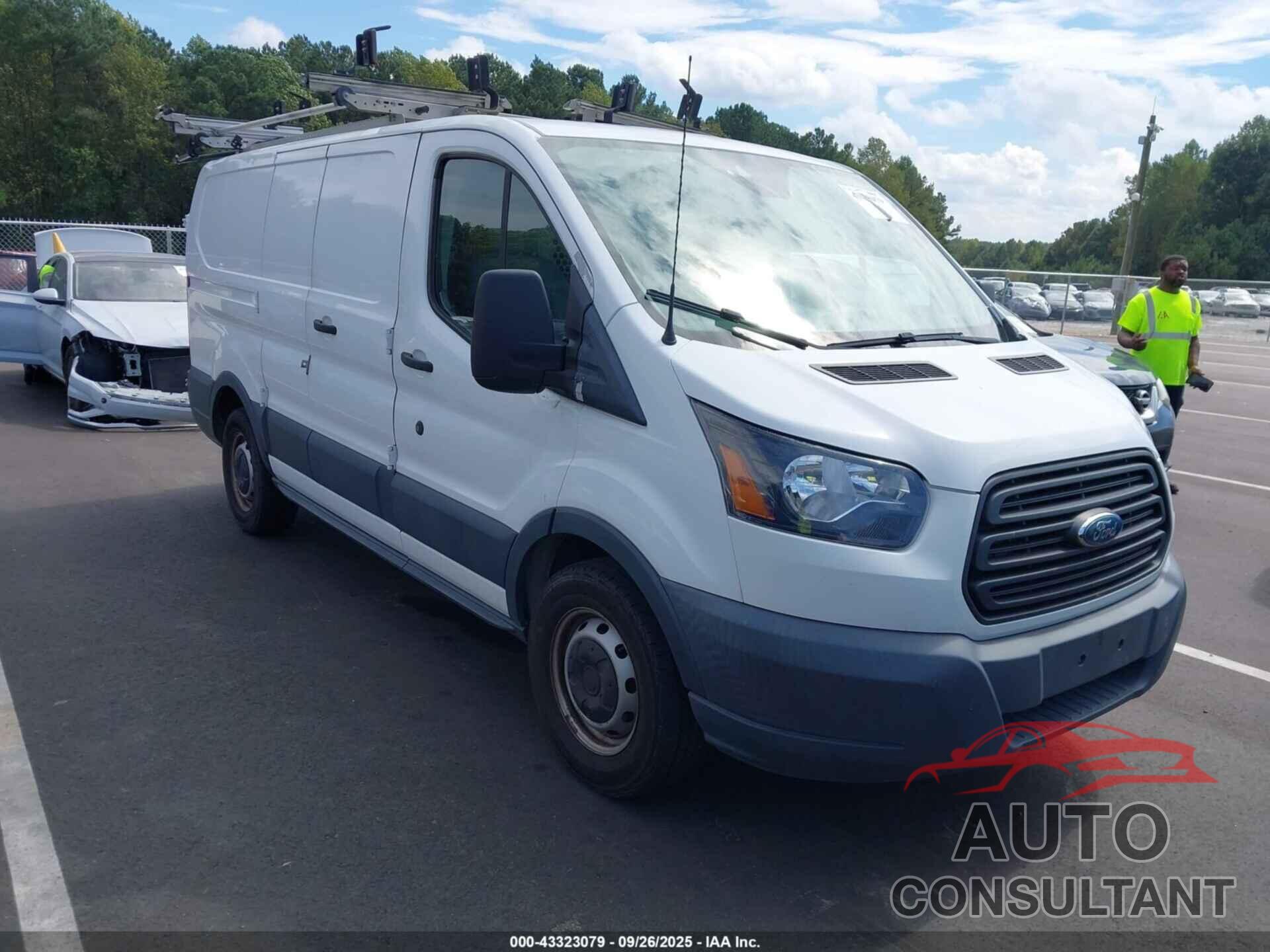 FORD TRANSIT-150 2018 - 1FTYE1ZM3JKA86507