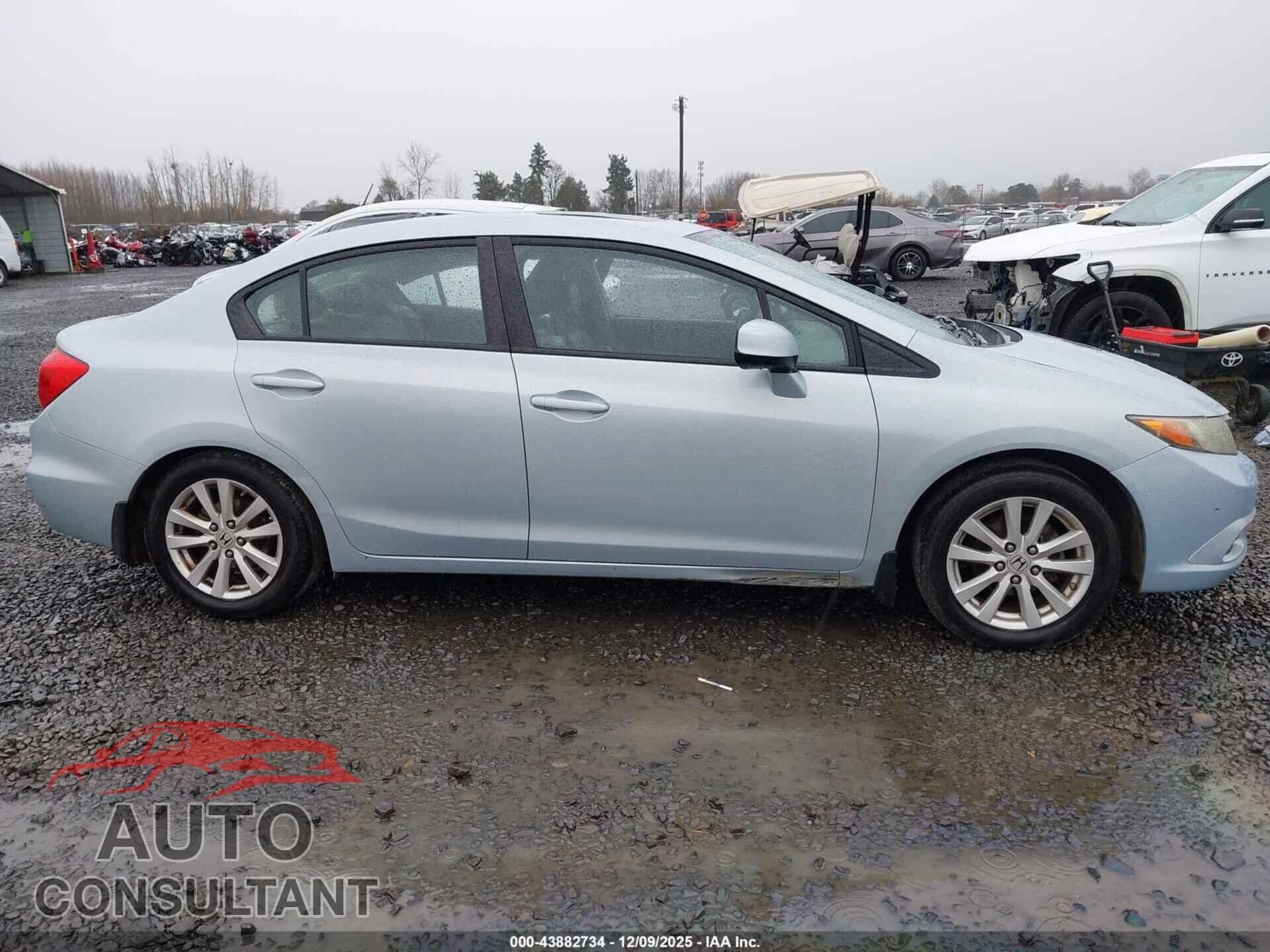 HONDA CIVIC 2012 - 2HGFB2F94CH555489