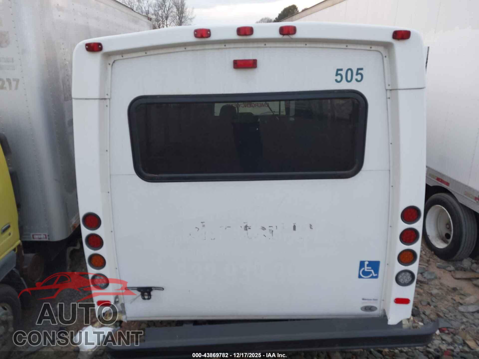 FORD E-450 CUTAWAY 2017 - 1FDFE4FS0HDC55761