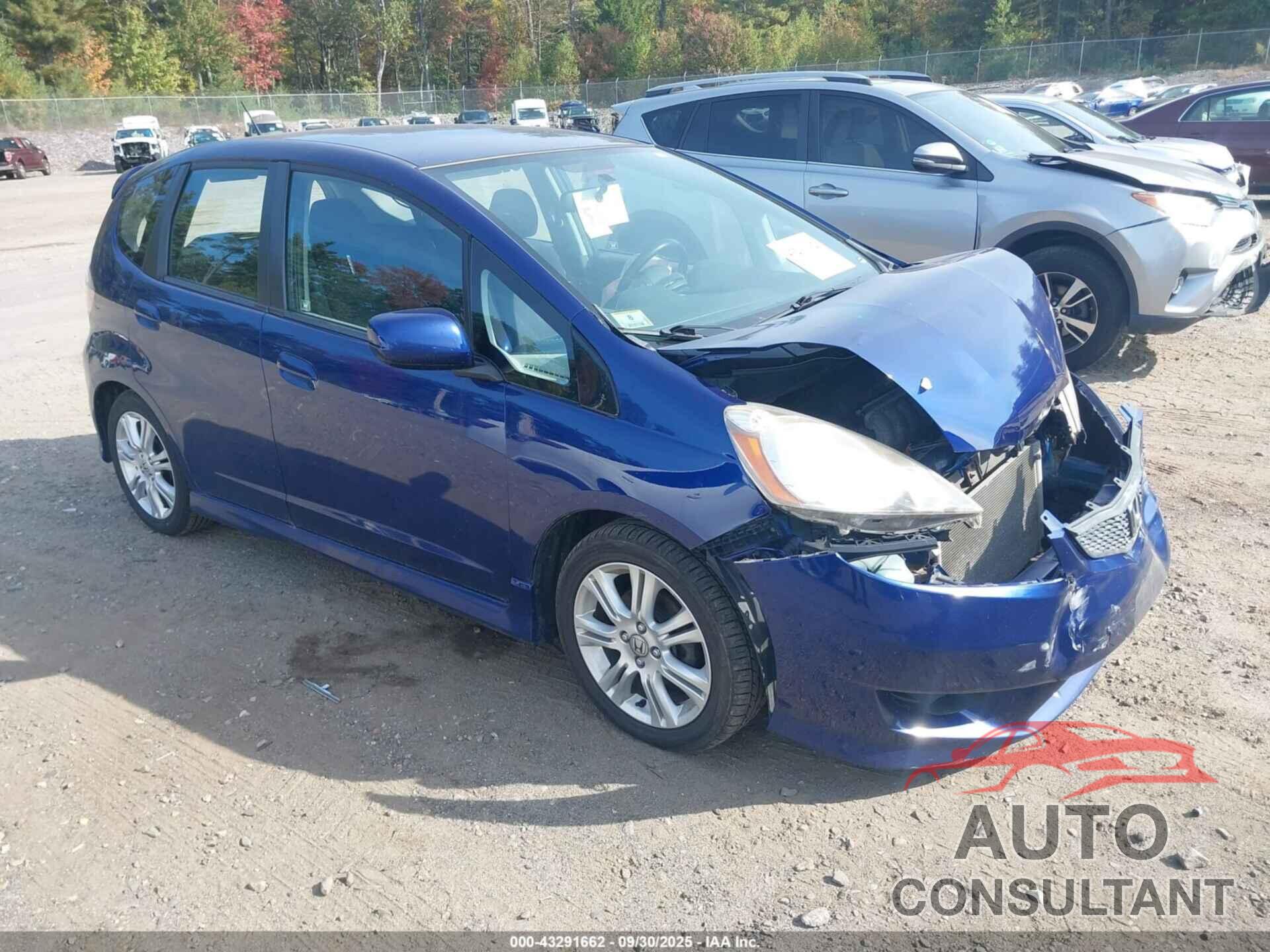 HONDA FIT 2011 - JHMGE8H53BC021147