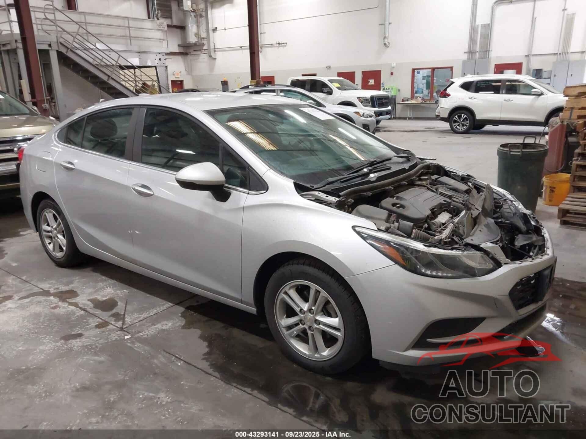 CHEVROLET CRUZE 2017 - 1G1BE5SM0H7241219