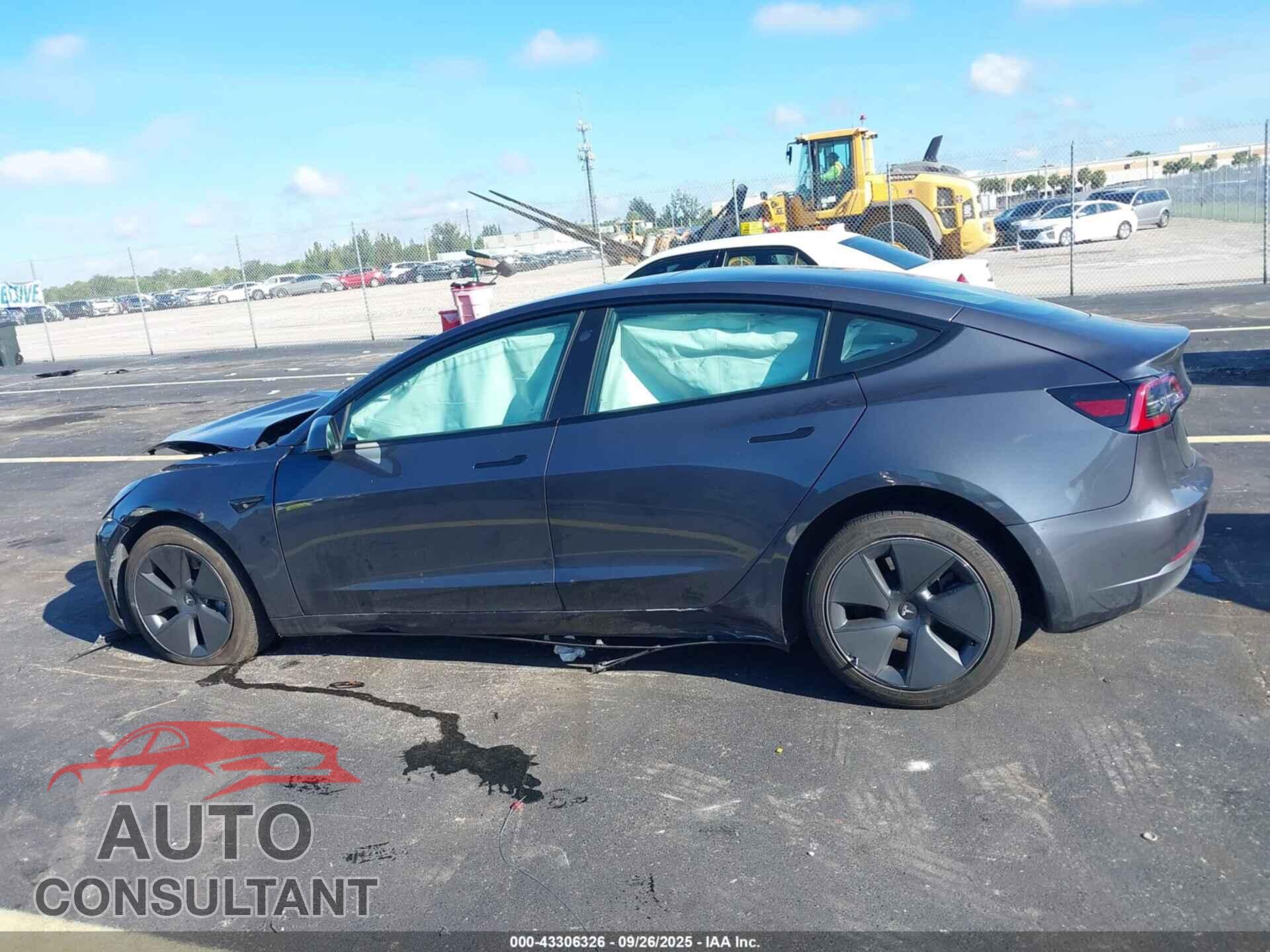 TESLA MODEL 3 2021 - 5YJ3E1EA0MF058879